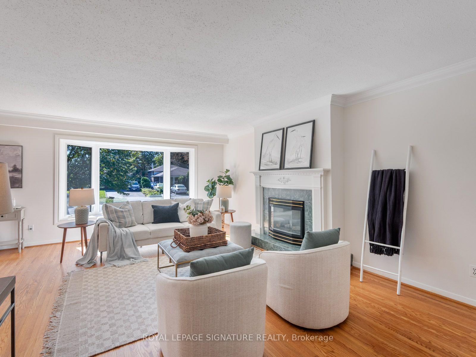 Photo 7 of 46 Manorglen Crescent, Scarborough, Agincourt South-Malvern West — HOMEH