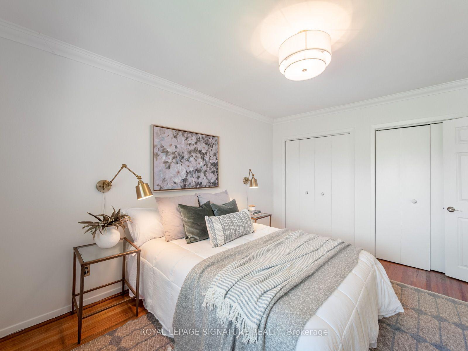 Photo 17 of 46 Manorglen Crescent, Scarborough, Agincourt South-Malvern West — HOMEH