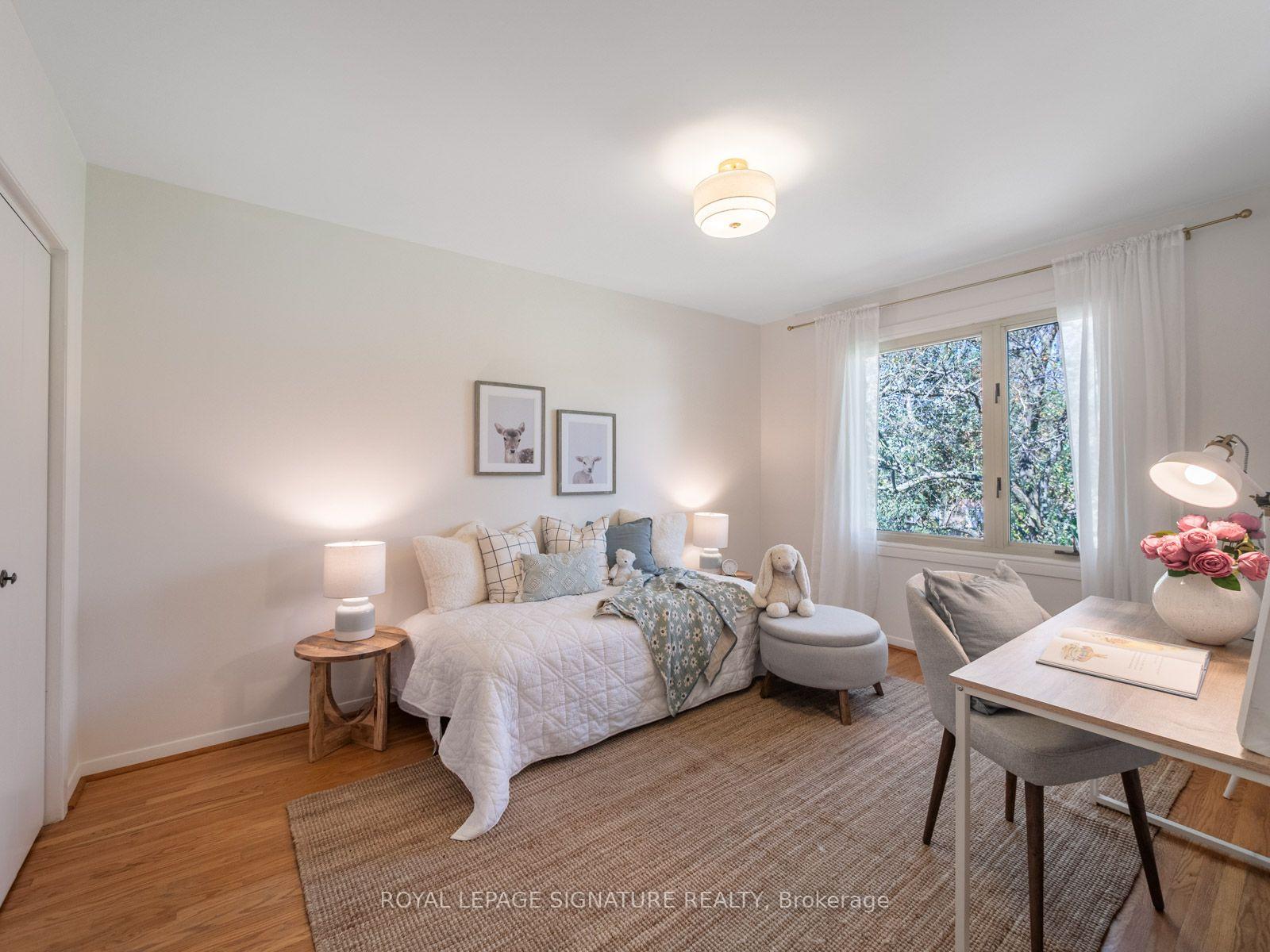 Photo 19 of 46 Manorglen Crescent, Scarborough, Agincourt South-Malvern West — HOMEH