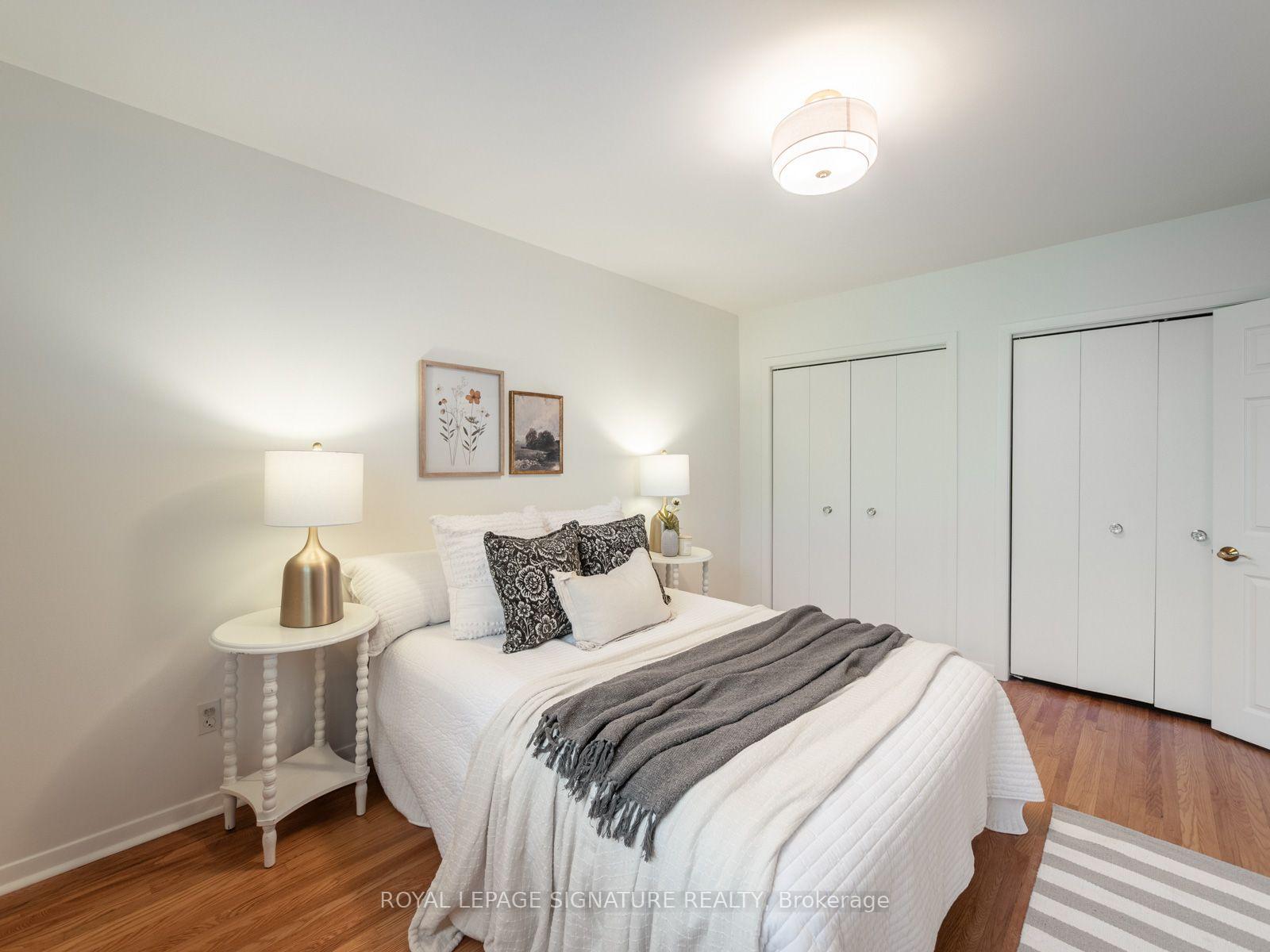 Photo 23 of 46 Manorglen Crescent, Scarborough, Agincourt South-Malvern West — HOMEH