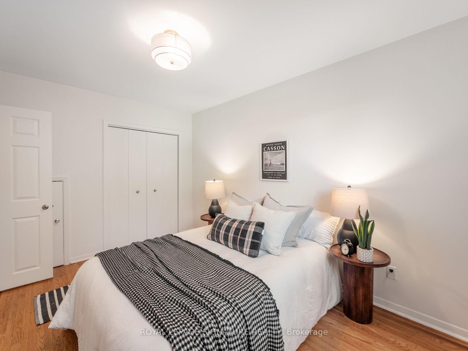 Photo 25 of 46 Manorglen Crescent, Scarborough, Agincourt South-Malvern West — HOMEH