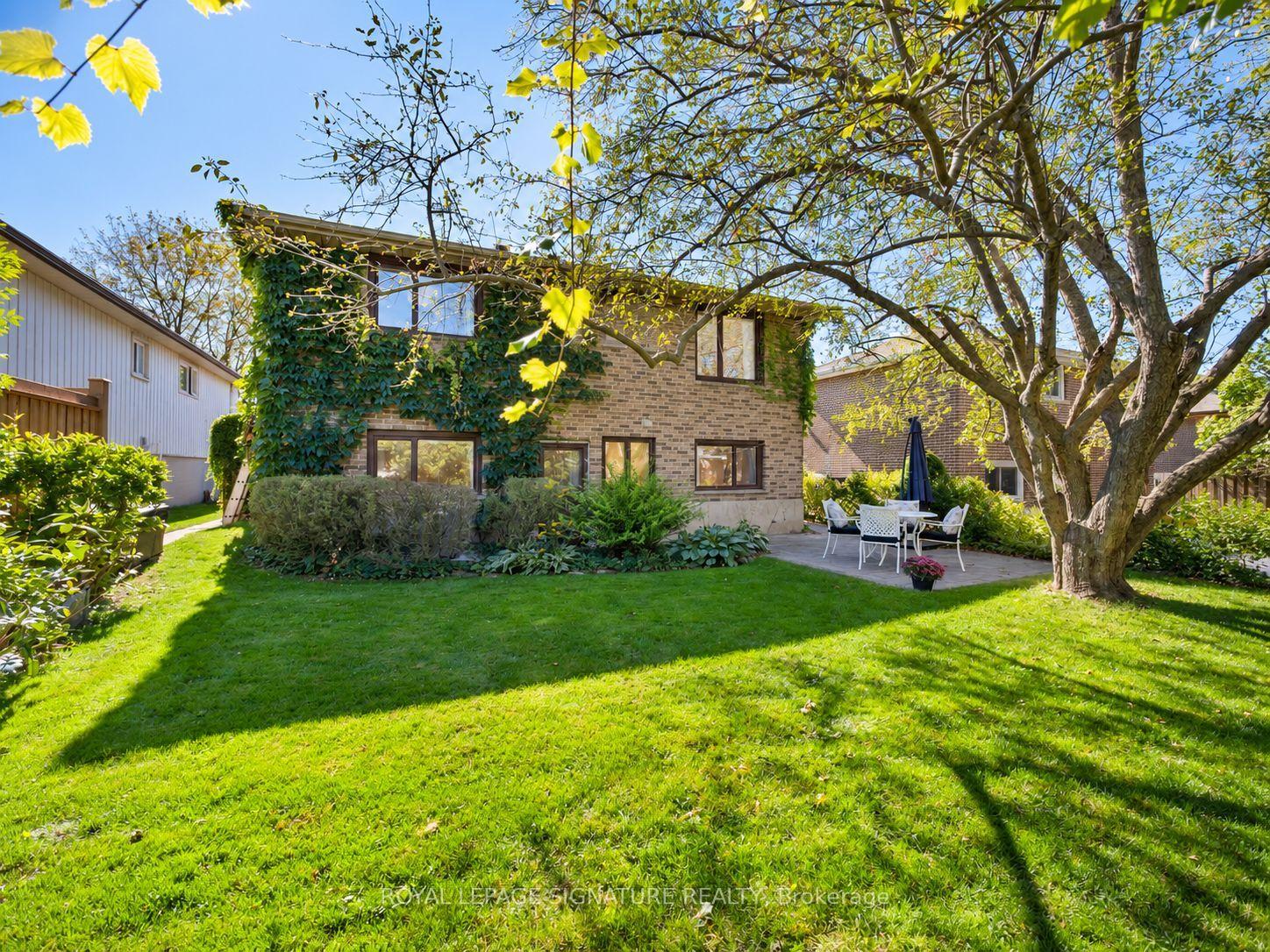 Photo 31 of 46 Manorglen Crescent, Scarborough, Agincourt South-Malvern West — HOMEH