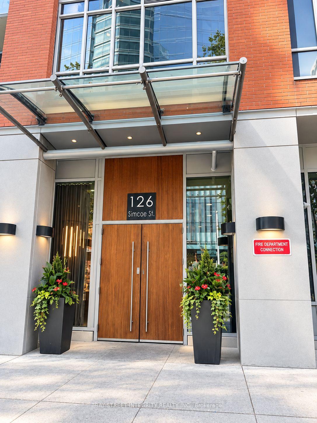 Photo 1 of Unit 1405, 126 Simcoe Street, Toronto, Waterfront Communities — HOMEH