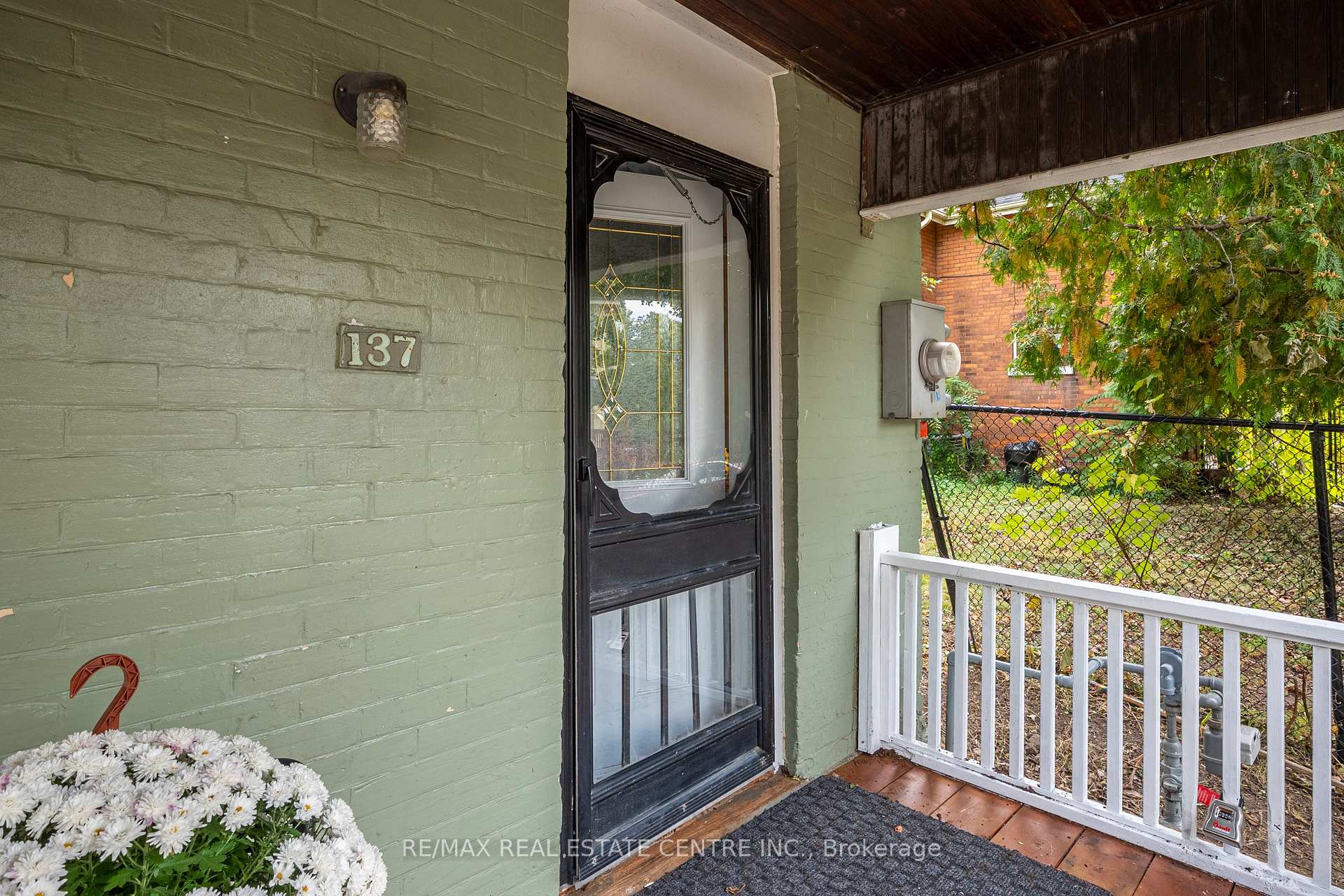 Photo 9 of 137 Alfred Street, Brantford, Downtown Core — HOMEH