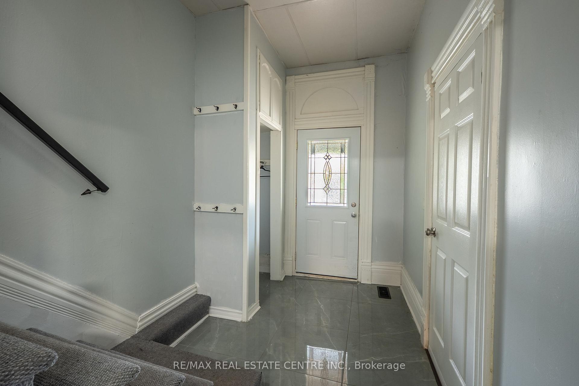 Photo 10 of 137 Alfred Street, Brantford, Downtown Core — HOMEH