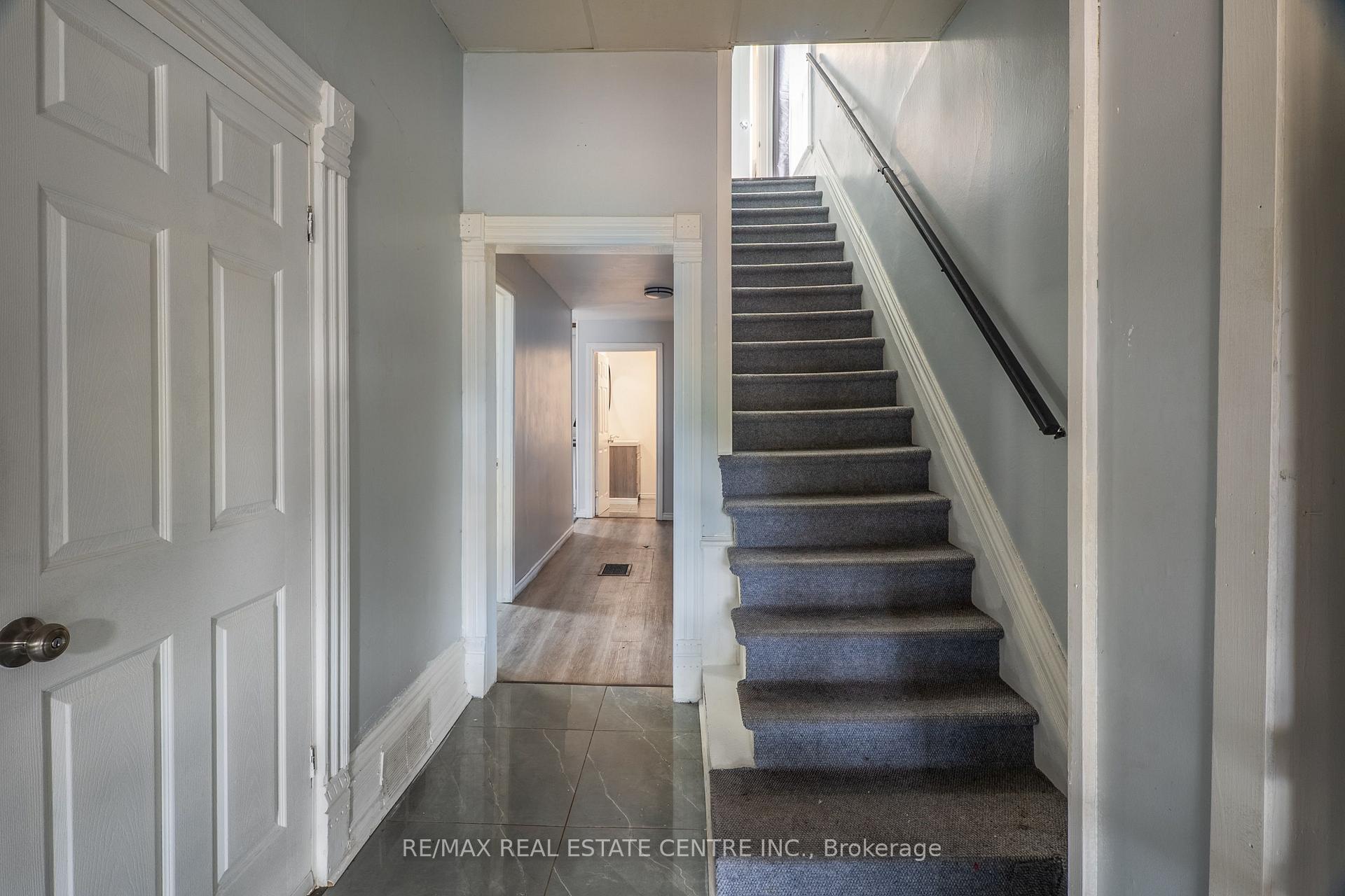 Photo 15 of 137 Alfred Street, Brantford, Downtown Core — HOMEH