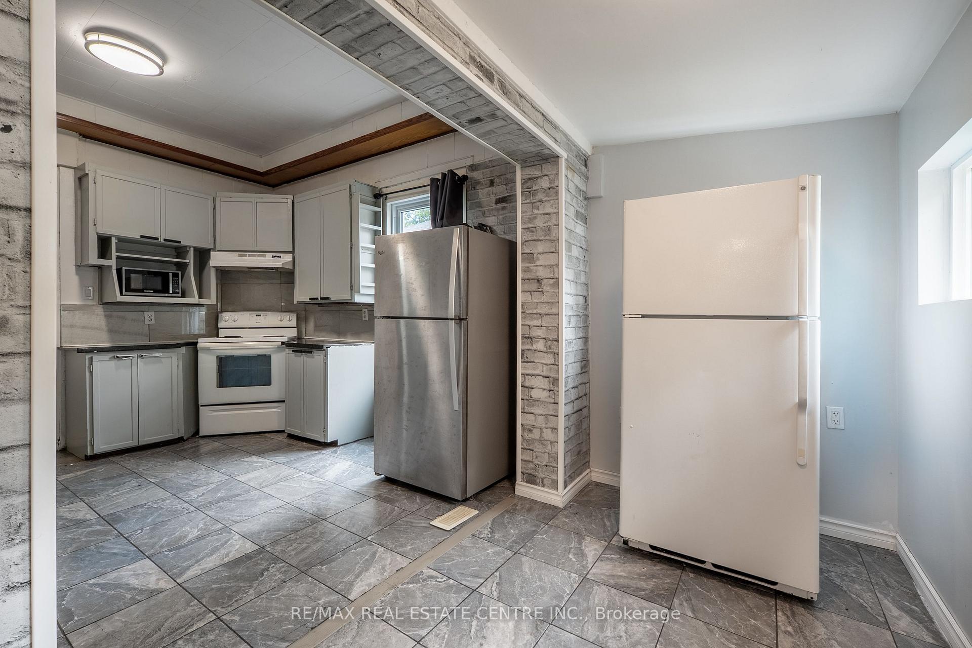 Photo 27 of 137 Alfred Street, Brantford, Downtown Core — HOMEH
