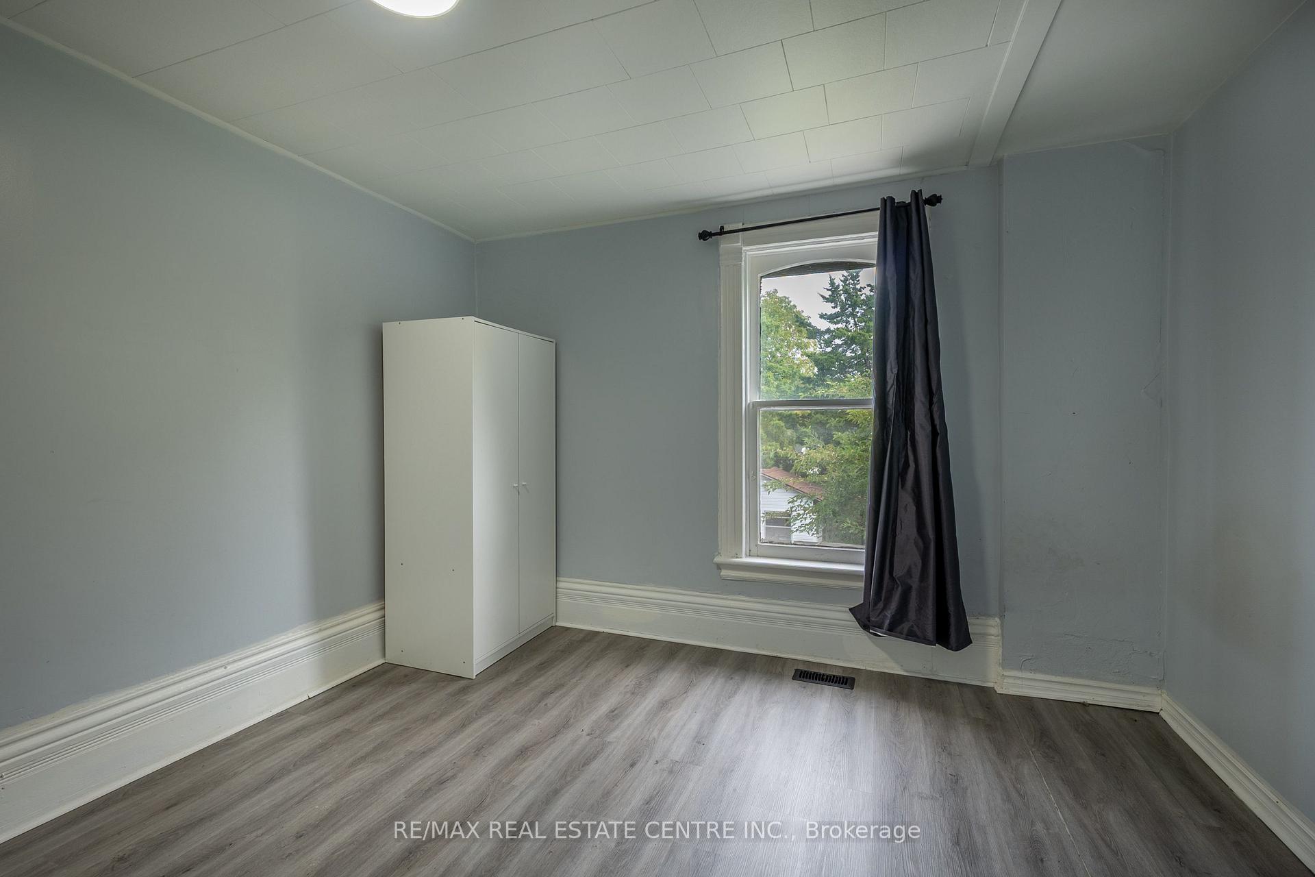 Photo 39 of 137 Alfred Street, Brantford, Downtown Core — HOMEH