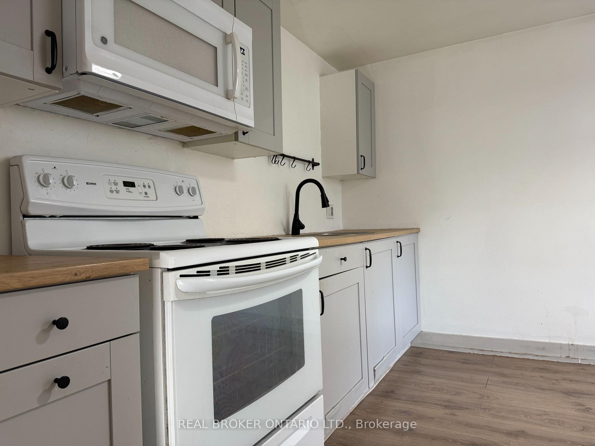 Photo 16 of Unit Upper, 23 Second Street, New Tecumseth, Beeton — HOMEH