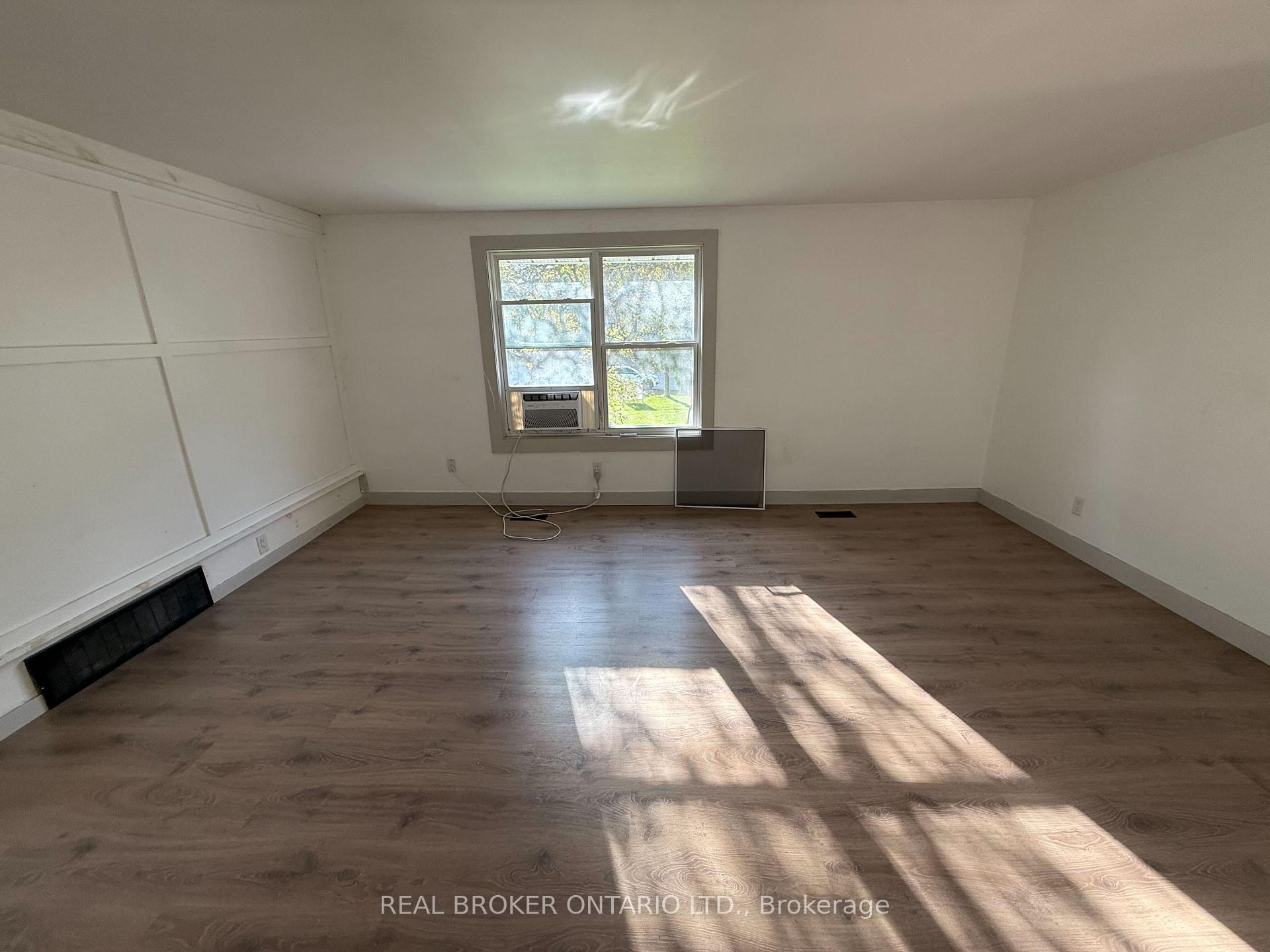 Photo 20 of Unit Upper, 23 Second Street, New Tecumseth, Beeton — HOMEH