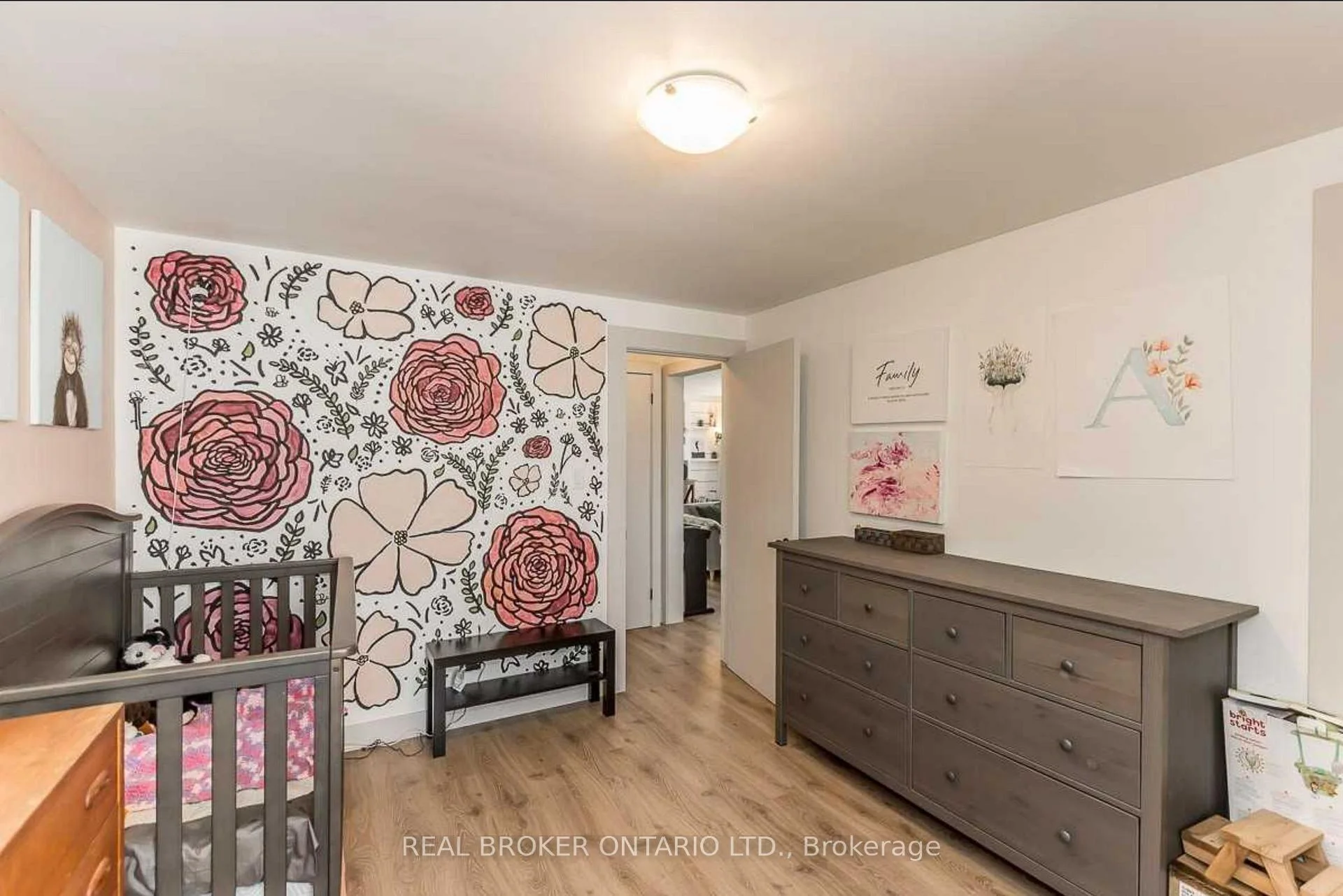 Photo 9 of Unit Upper, 23 Second Street, New Tecumseth, Beeton — HOMEH