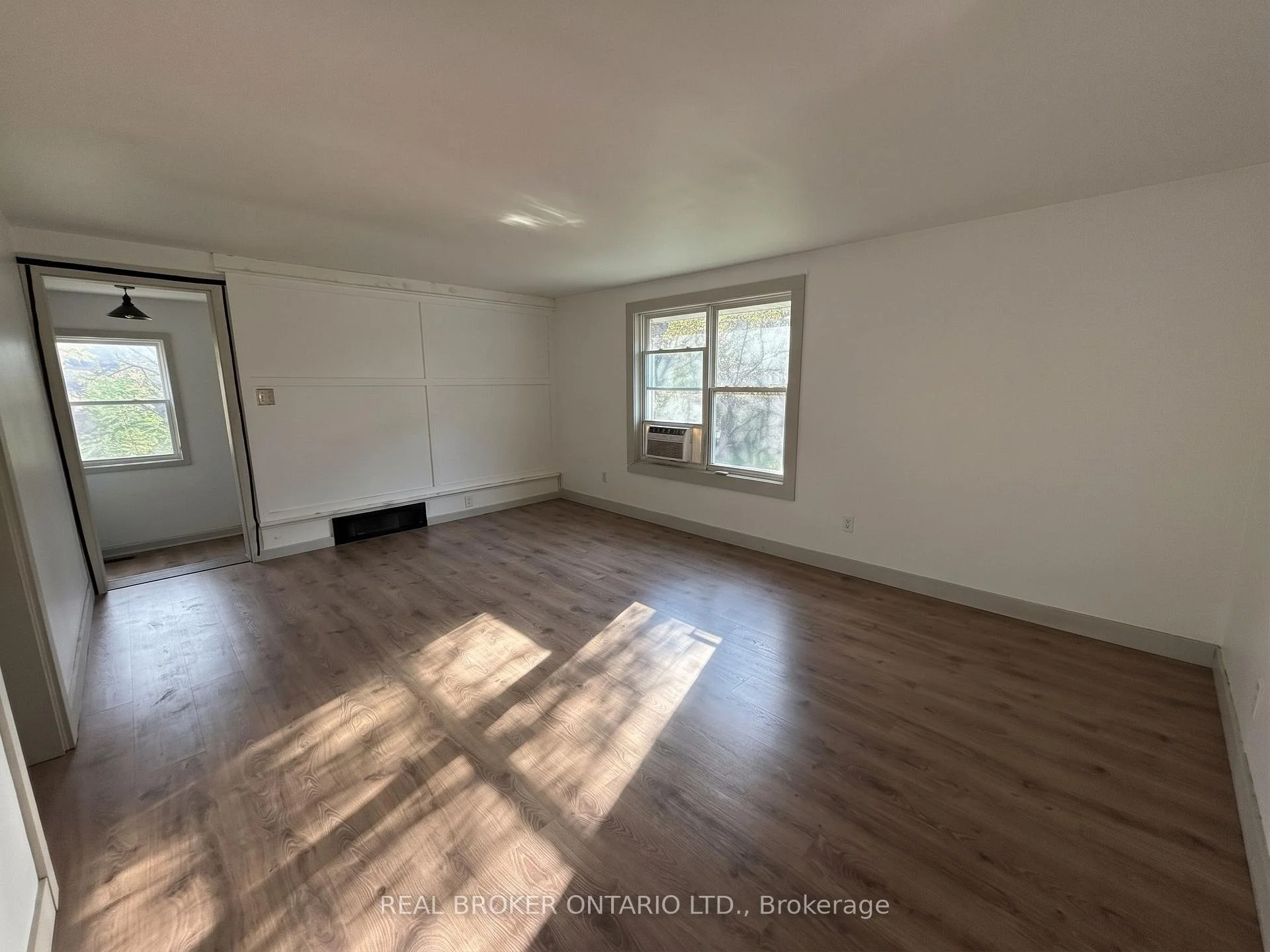 Photo 21 of Unit Upper, 23 Second Street, New Tecumseth, Beeton — HOMEH