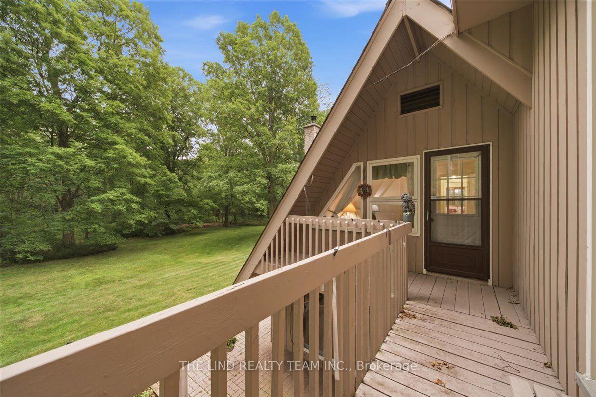 Photo 27 of 100 Bridle Path, East Gwillimbury, Rural East Gwillimbury — HOMEH