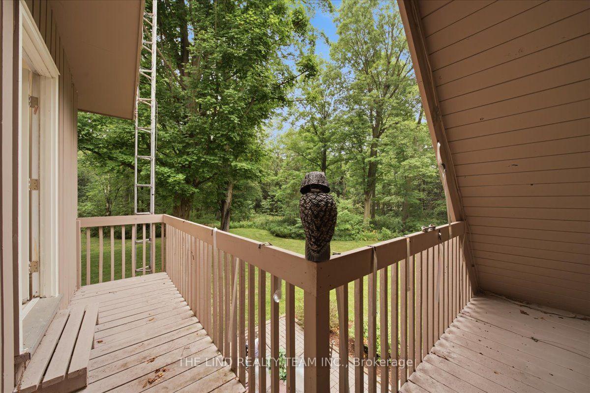 Photo 28 of 100 Bridle Path, East Gwillimbury, Rural East Gwillimbury — HOMEH