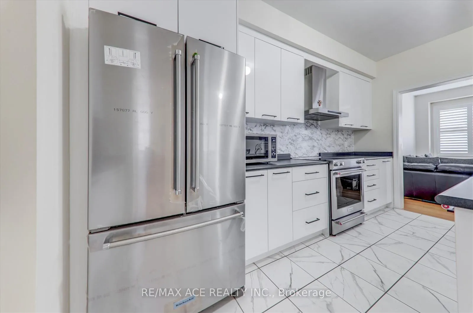 Photo 16 of 48 Closson Drive, Whitby, Rural Whitby — HOMEH