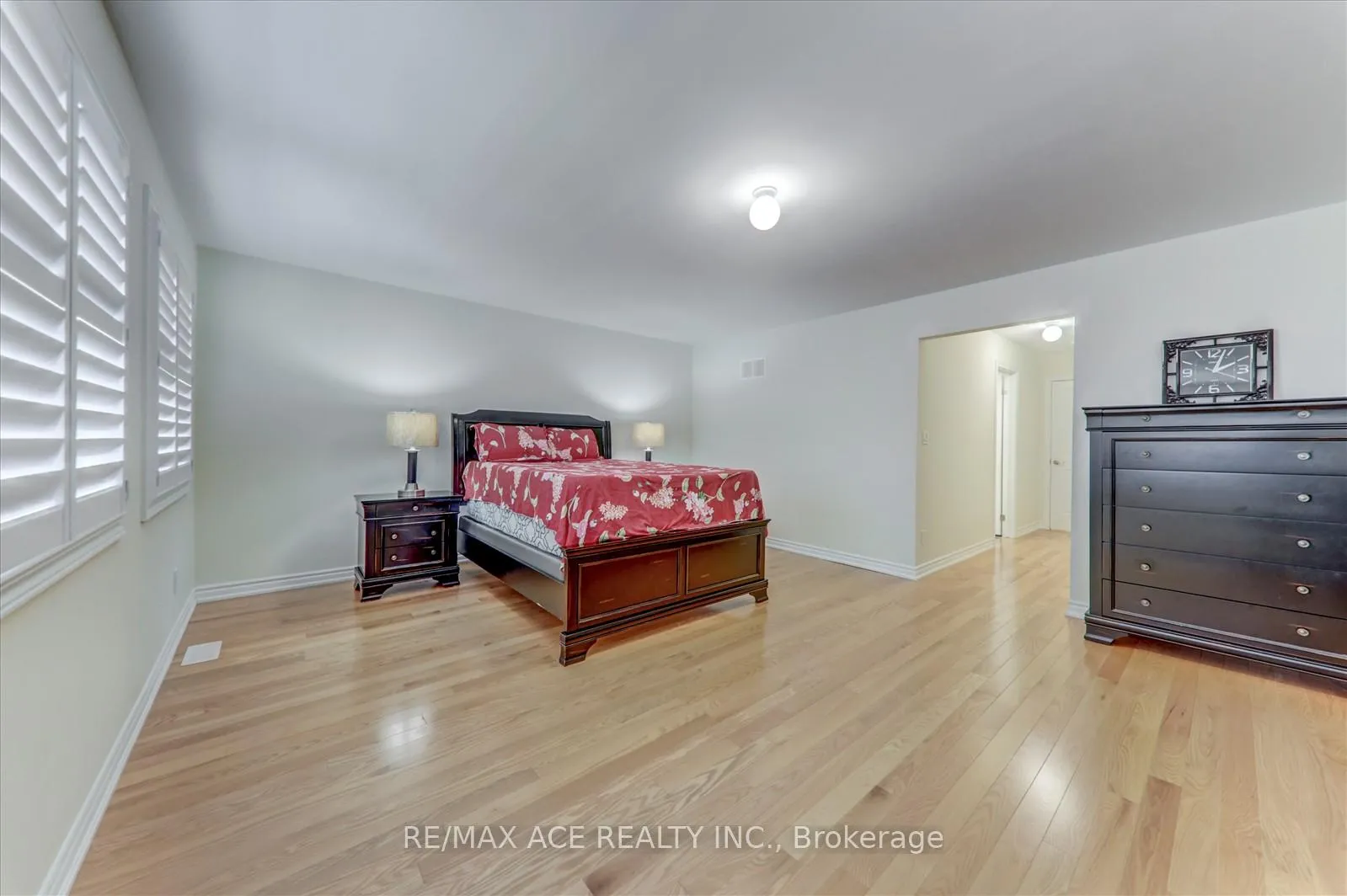 Photo 25 of 48 Closson Drive, Whitby, Rural Whitby — HOMEH