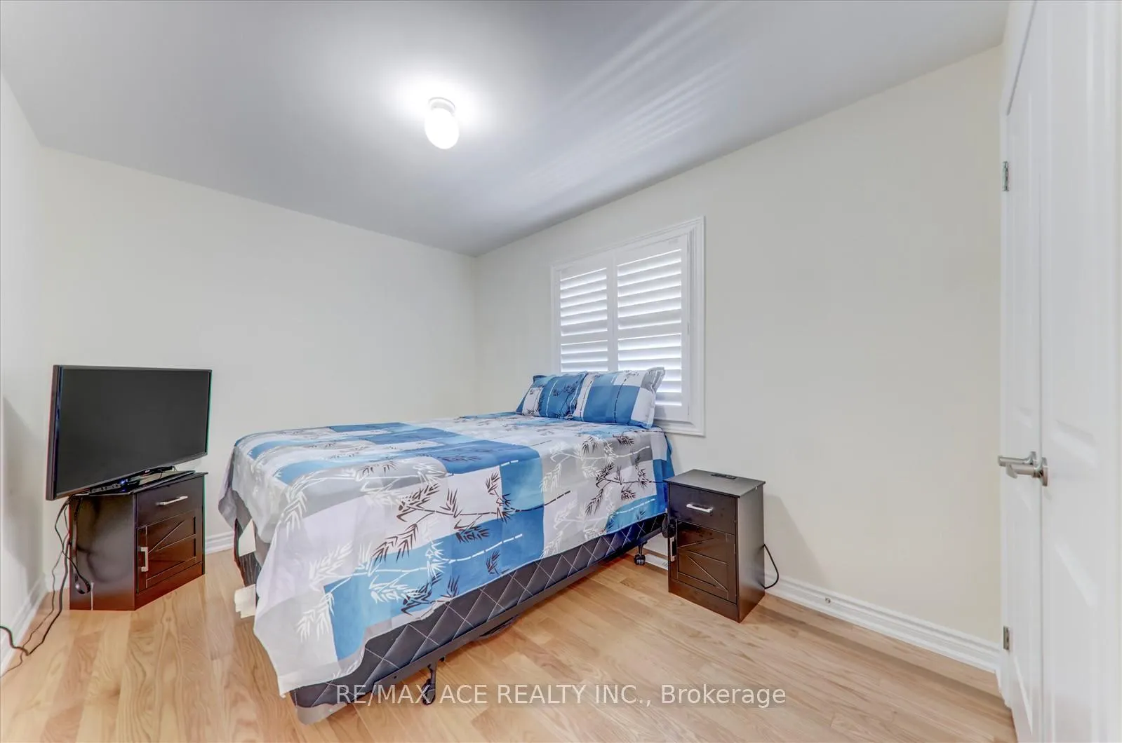 Photo 34 of 48 Closson Drive, Whitby, Rural Whitby — HOMEH