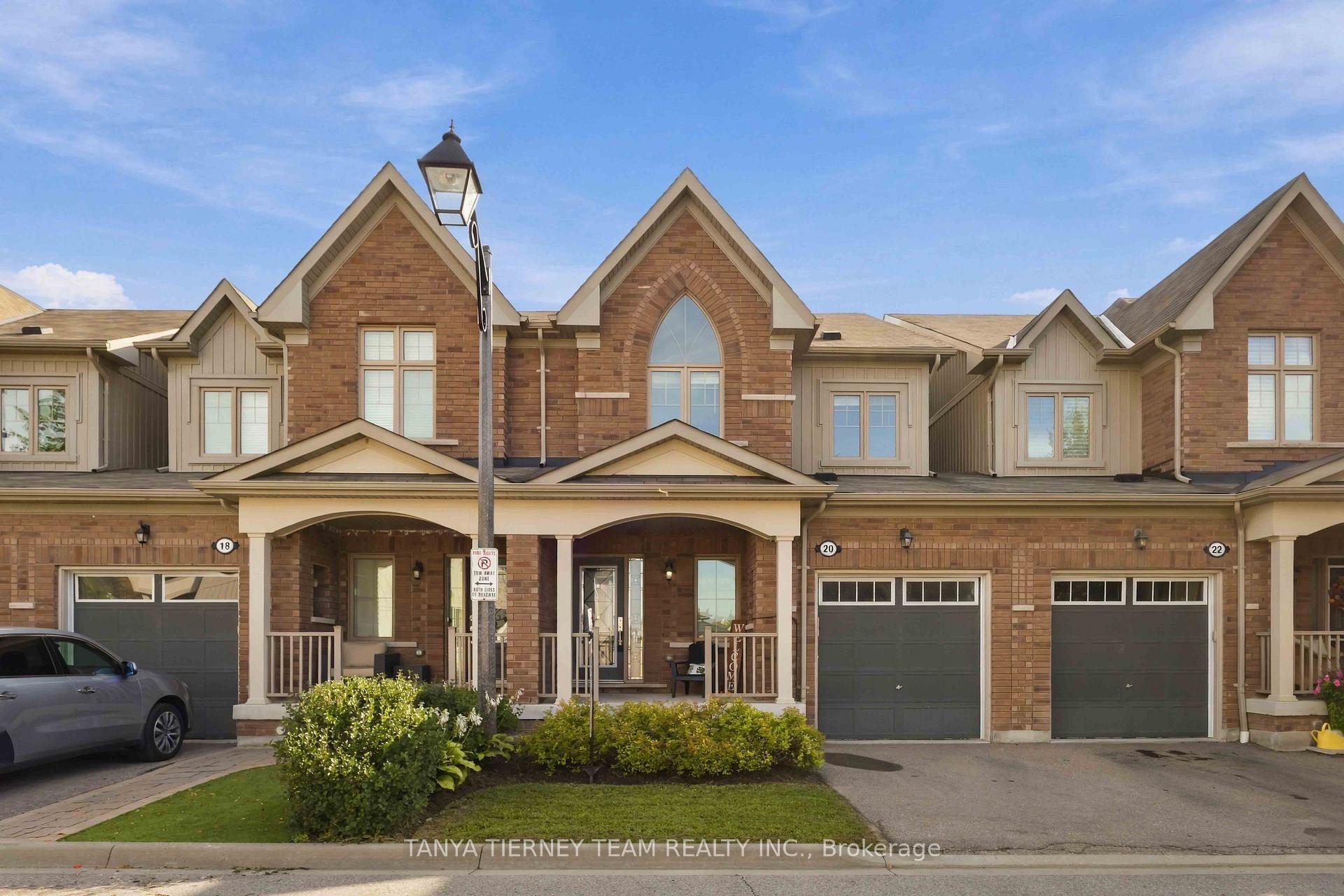 Photo 2 of 20 Lambdon Way, Whitby, Brooklin — HOMEH