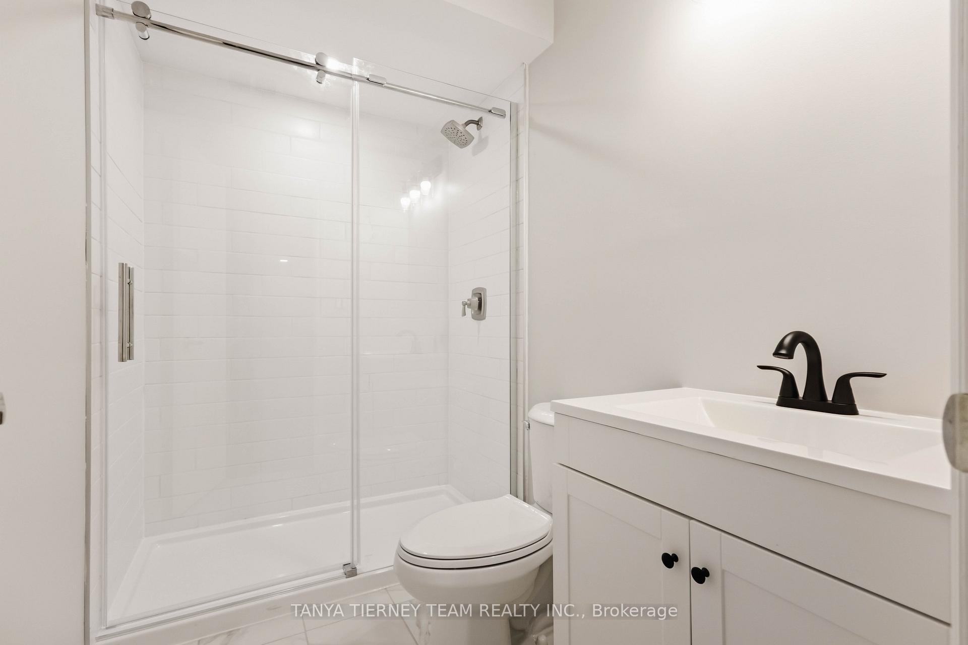 Photo 37 of 20 Lambdon Way, Whitby, Brooklin — HOMEH