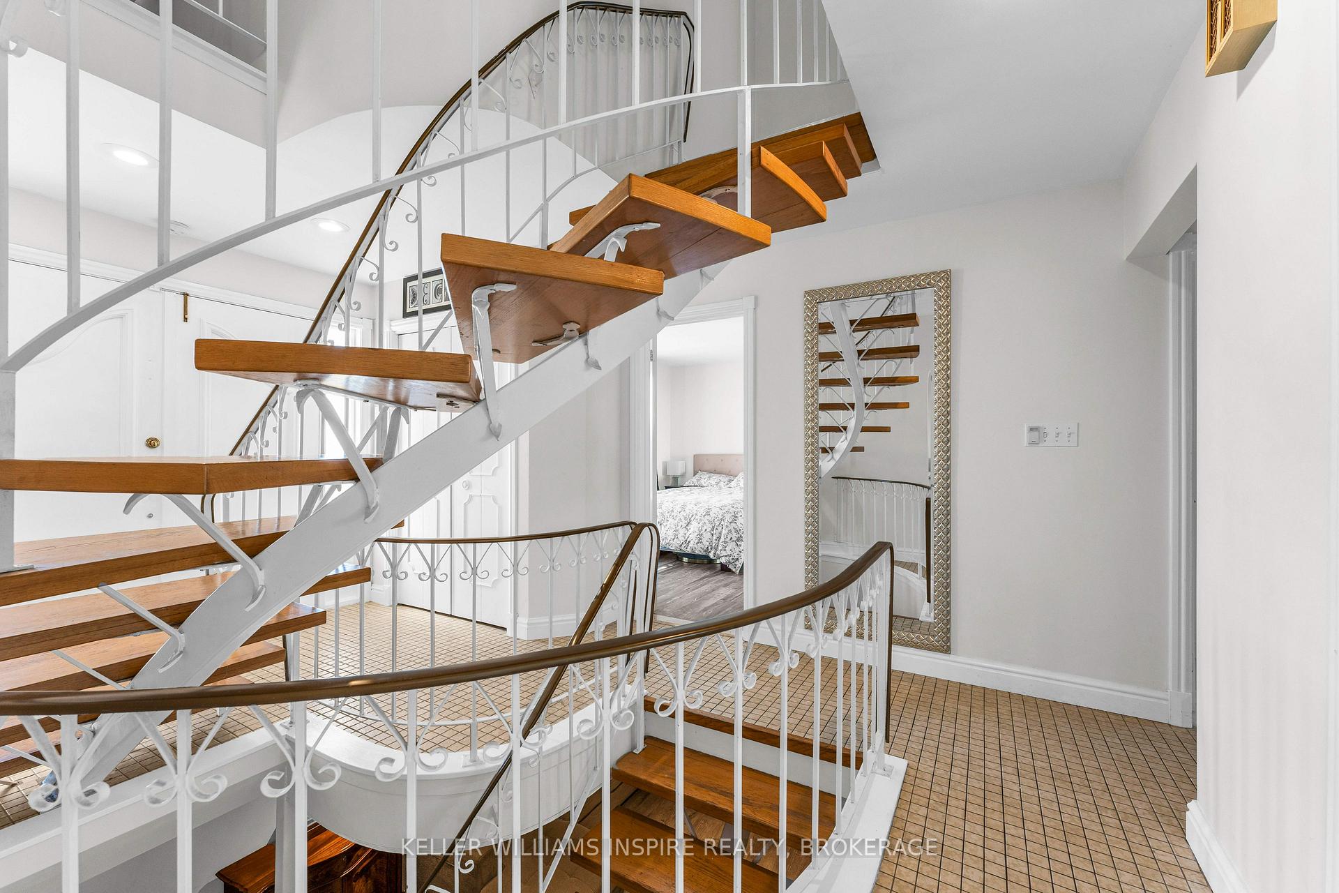 Photo 8 of 4557 Bath Road, Loyalist, Amherstview — HOMEH