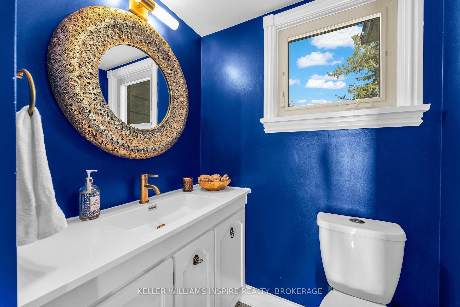 Photo 19 of 4557 Bath Road, Loyalist, Amherstview — HOMEH