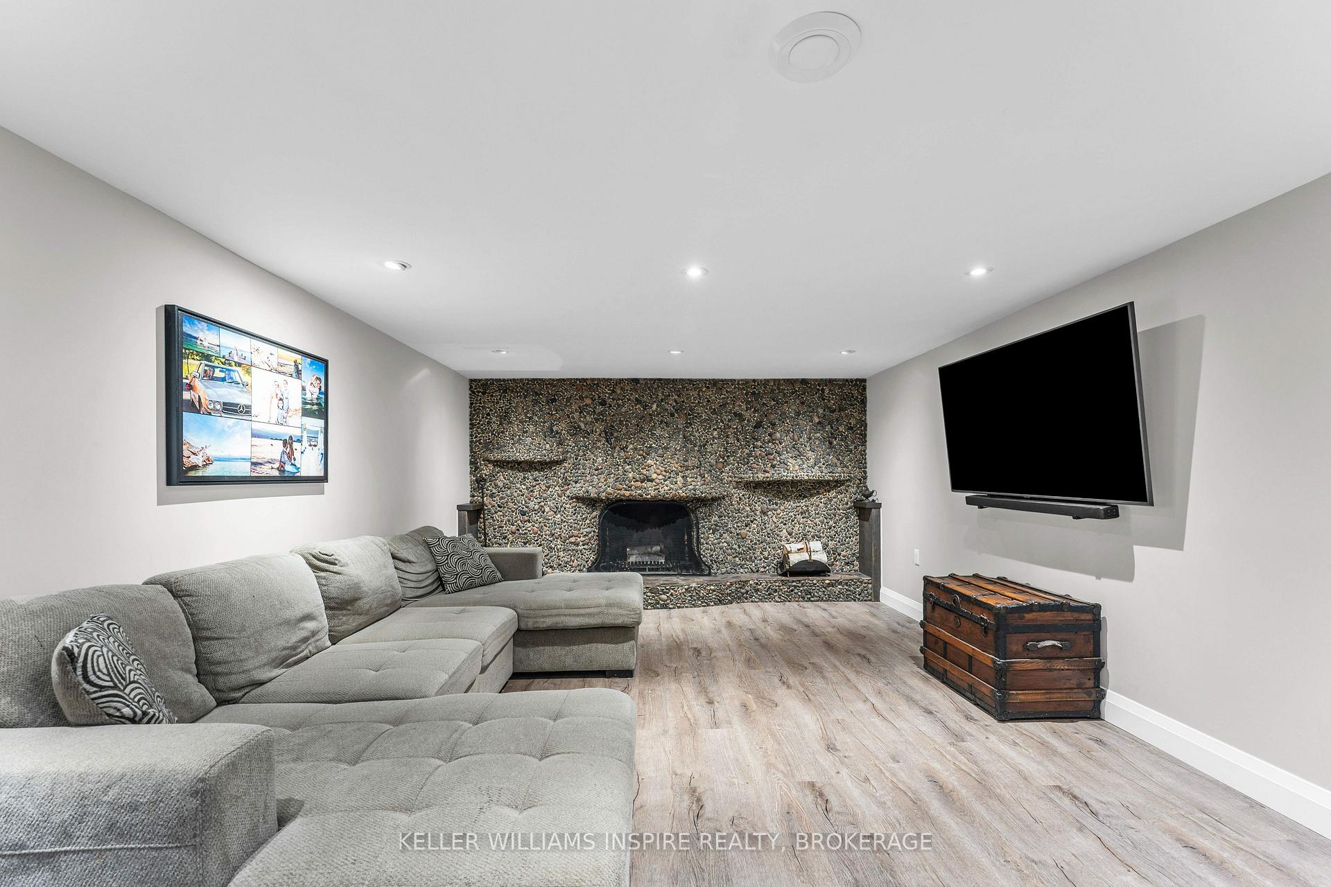 Photo 32 of 4557 Bath Road, Loyalist, Amherstview — HOMEH