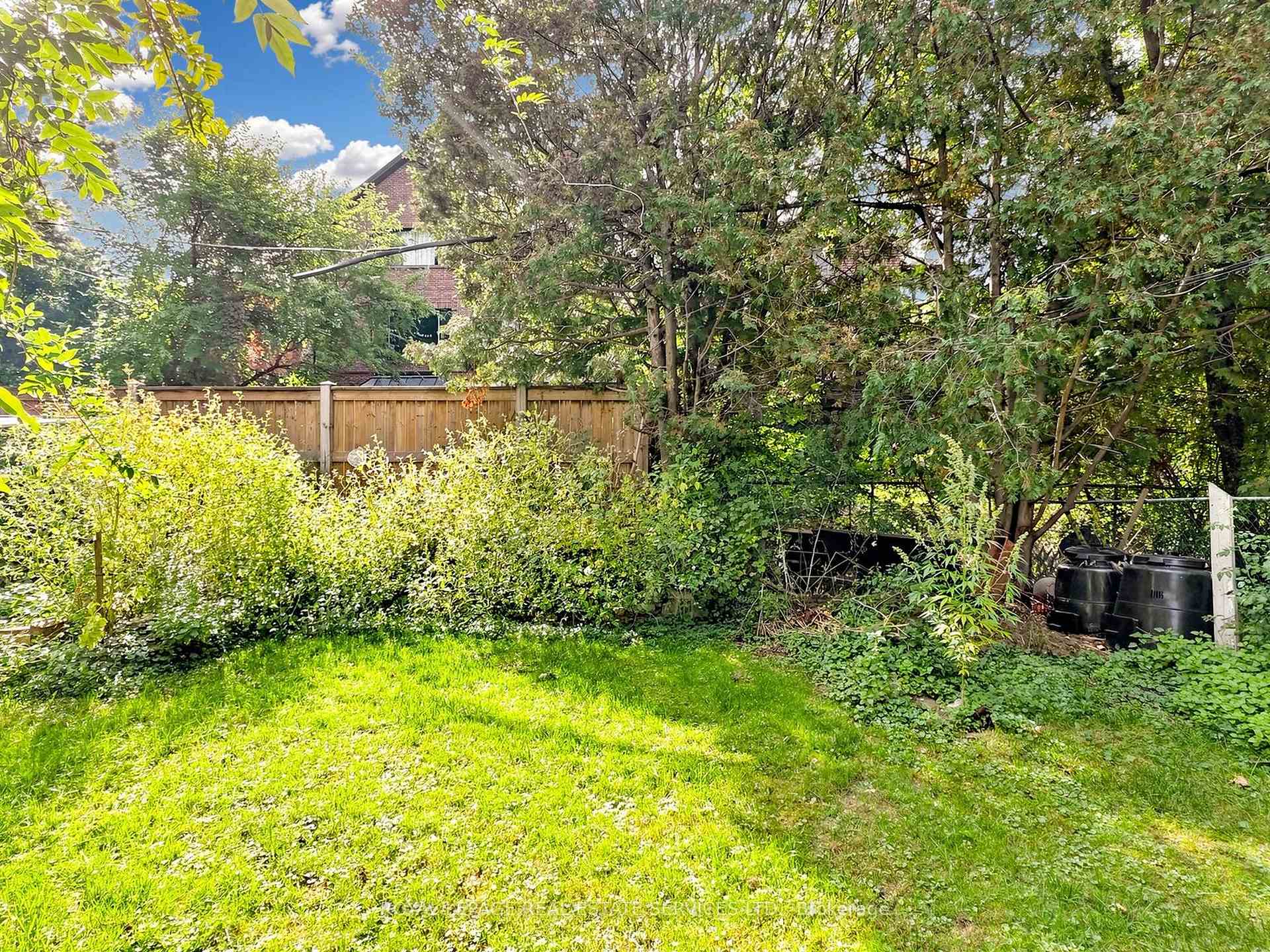 Photo 63 of 28 McIntosh Avenue, Etobicoke, Stonegate-Queensway — HOMEH