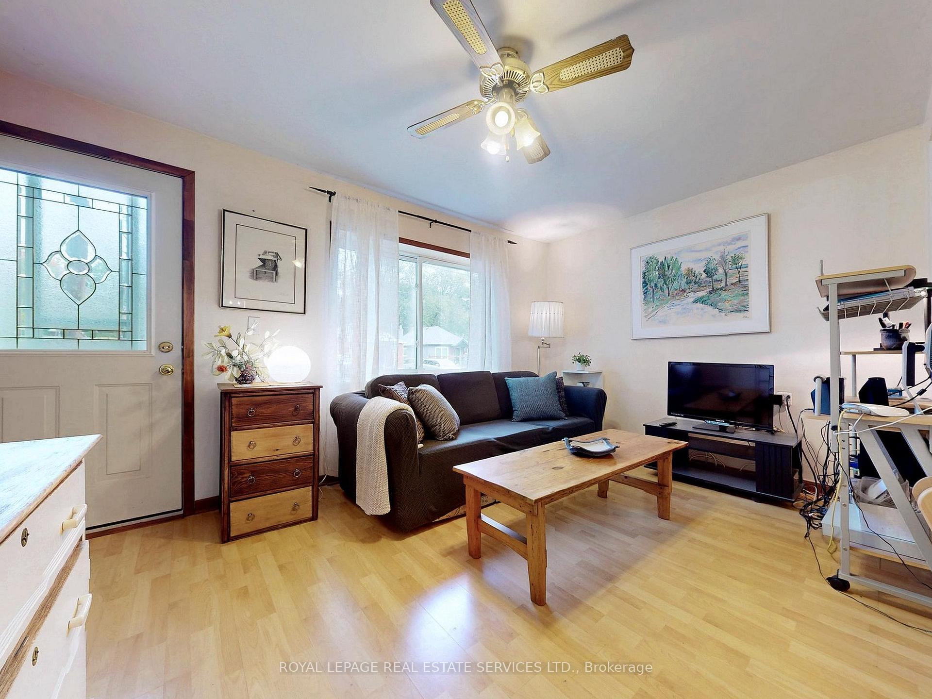 Photo 8 of 28 McIntosh Avenue, Etobicoke, Stonegate-Queensway — HOMEH