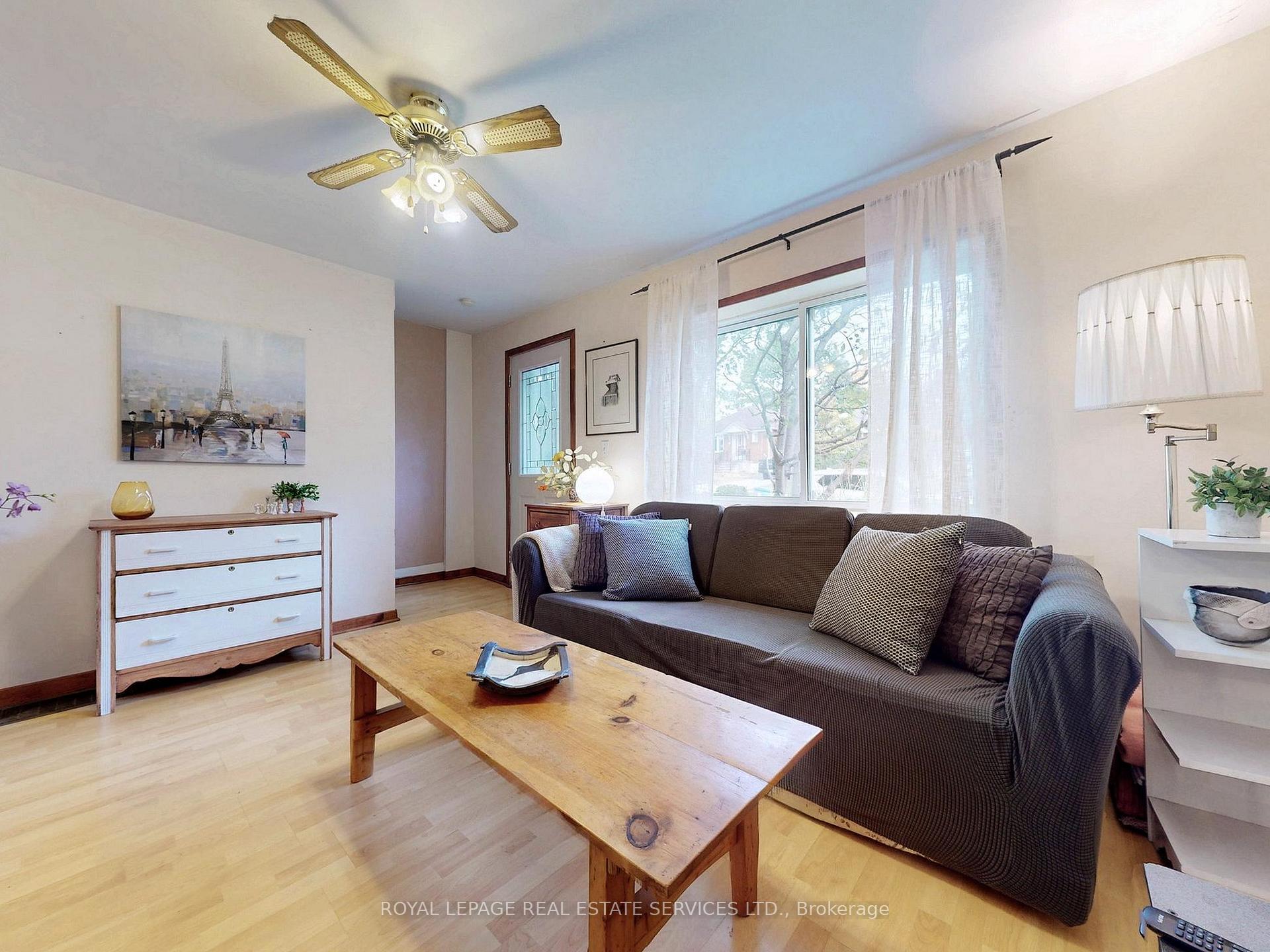 Photo 10 of 28 McIntosh Avenue, Etobicoke, Stonegate-Queensway — HOMEH