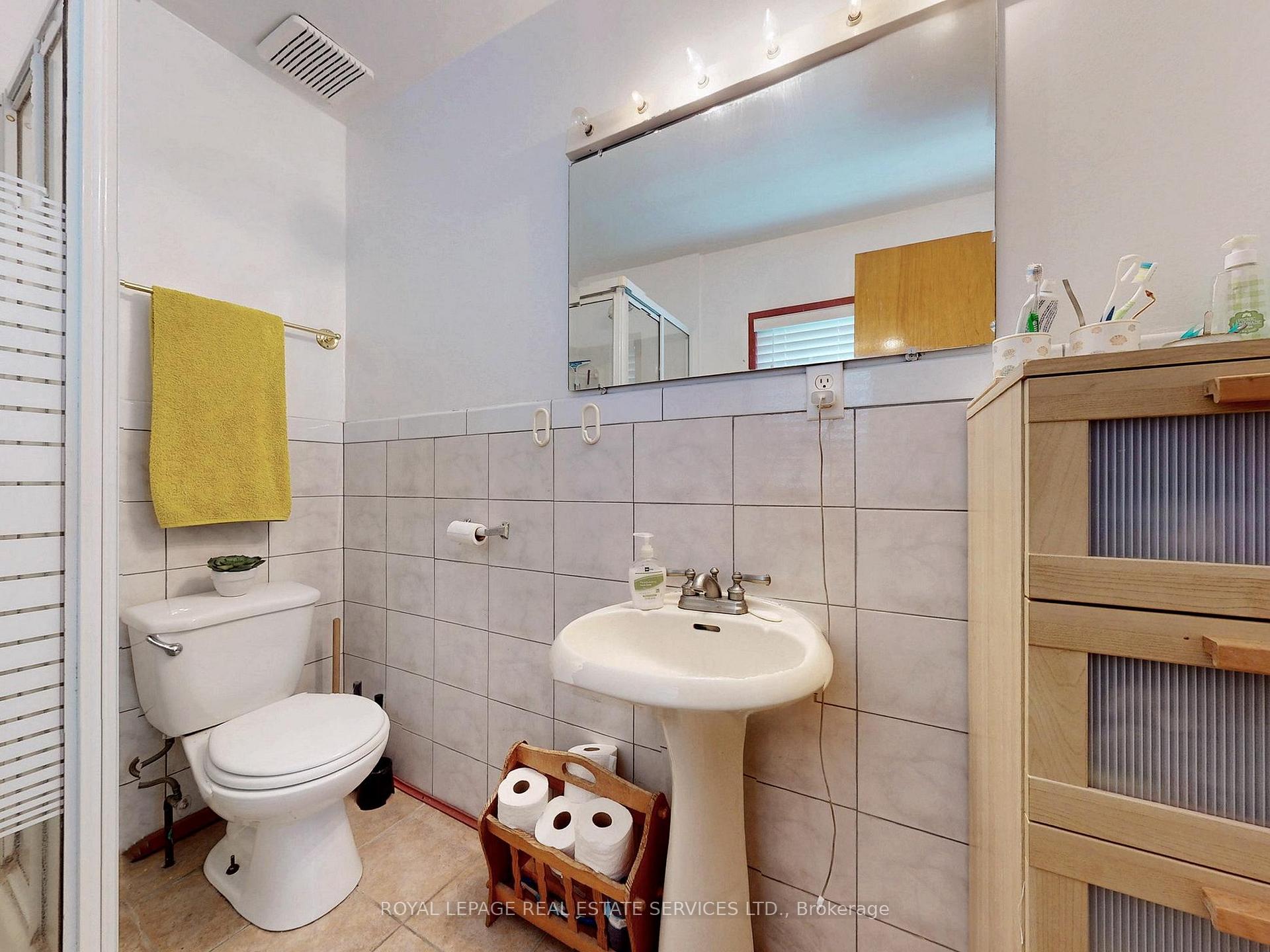 Photo 28 of 28 McIntosh Avenue, Etobicoke, Stonegate-Queensway — HOMEH