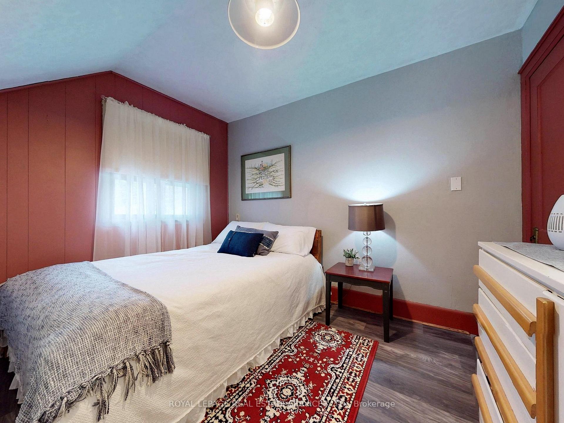 Photo 32 of 28 McIntosh Avenue, Etobicoke, Stonegate-Queensway — HOMEH