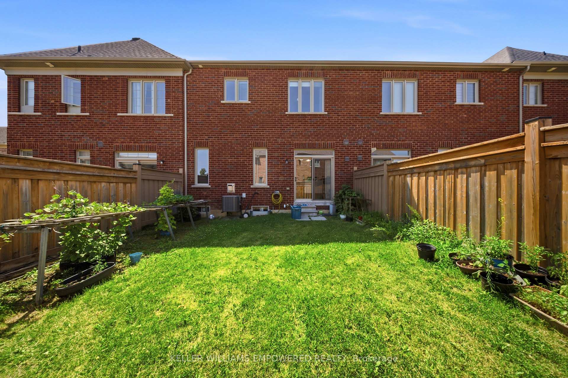 Photo 23 of 68 Workmens Circle, Ajax, Northwest Ajax — HOMEH