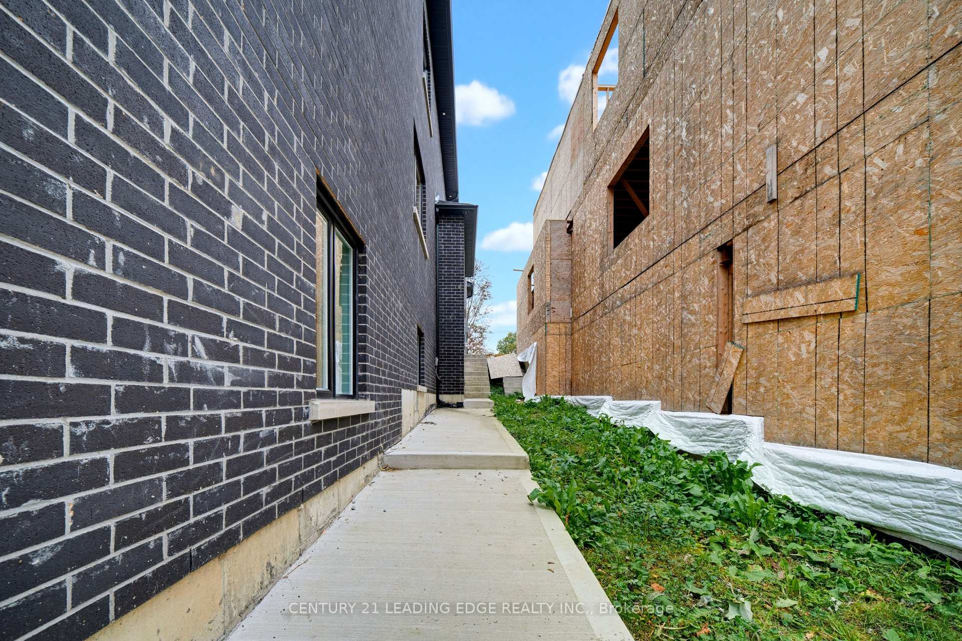 Photo 54 of 158 Hillcrest Drive, Whitby, Downtown Whitby — HOMEH