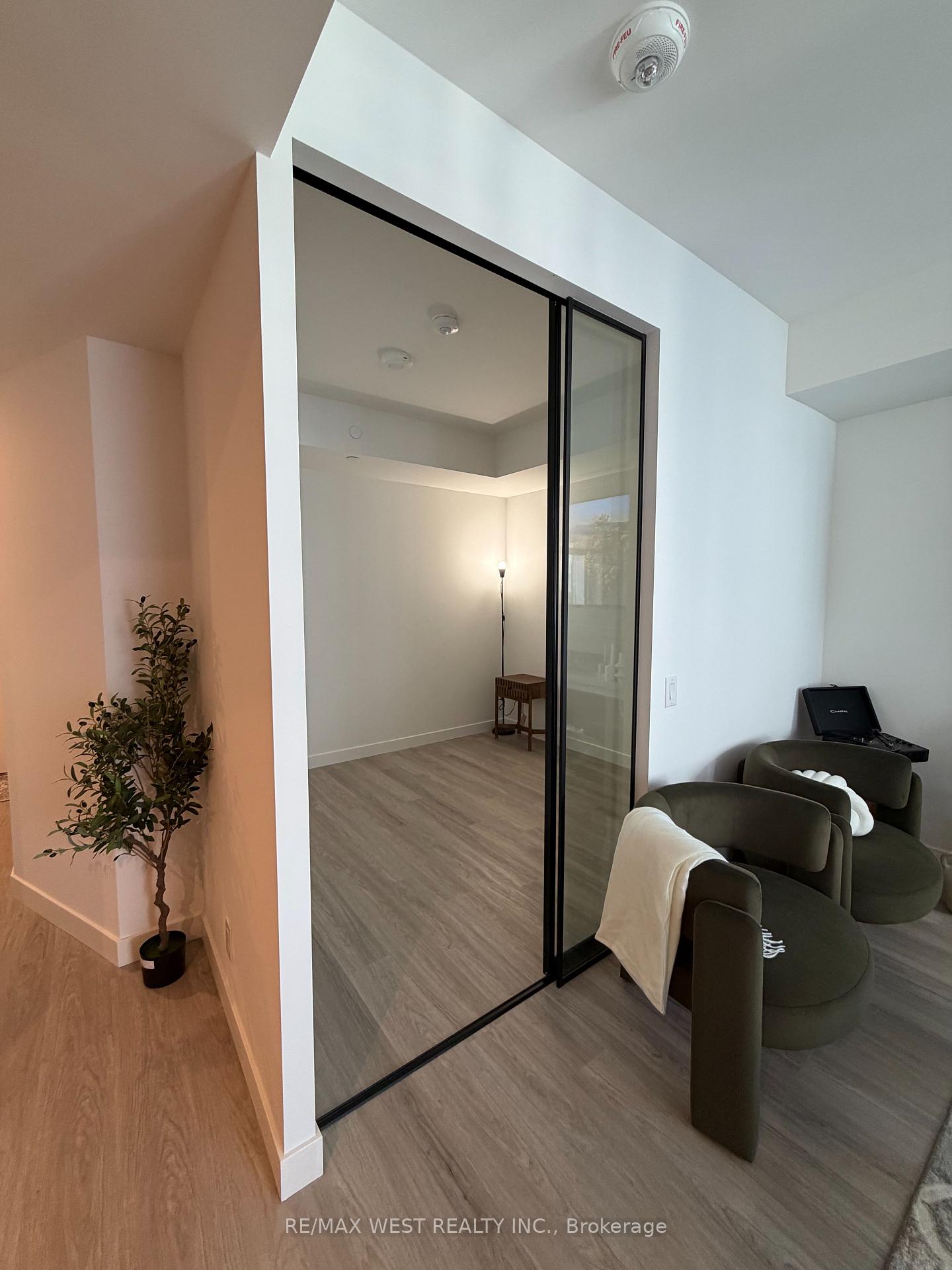 Photo 6 of Unit 1415, 1050 Eastern Avenue, Toronto, The Beaches — HOMEH