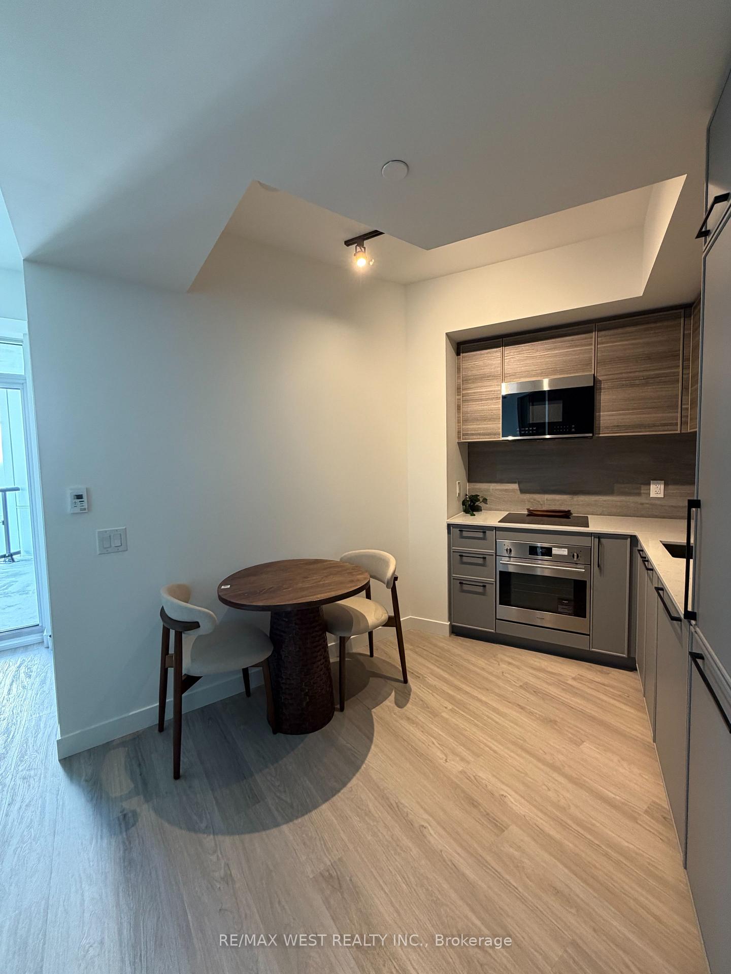 Photo 11 of Unit 1415, 1050 Eastern Avenue, Toronto, The Beaches — HOMEH