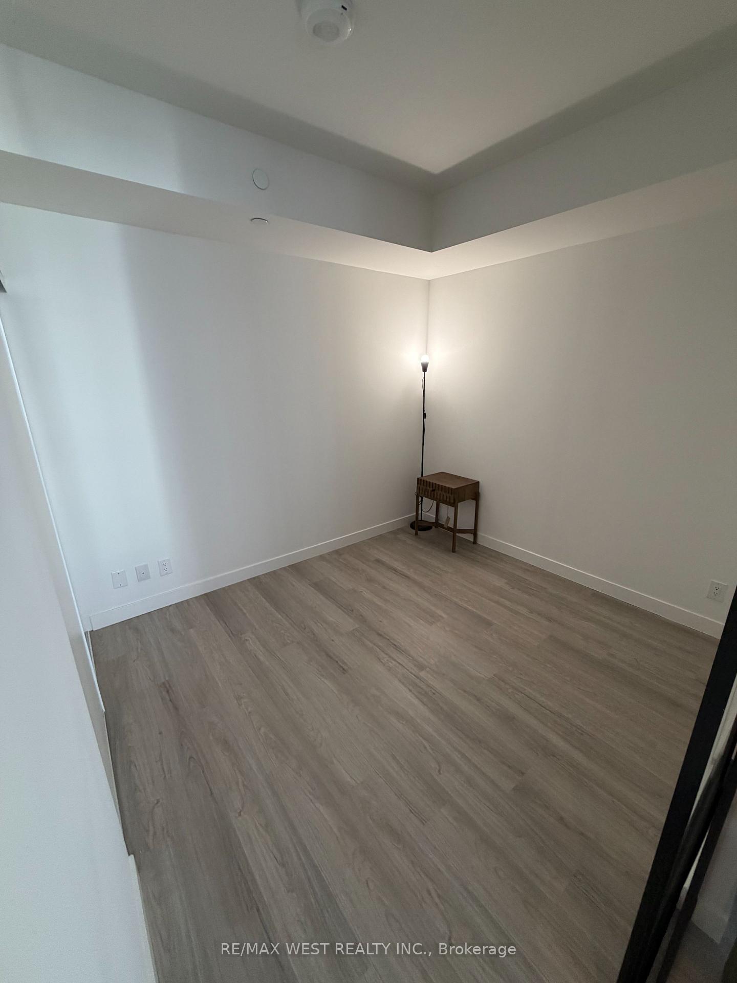 Photo 17 of Unit 1415, 1050 Eastern Avenue, Toronto, The Beaches — HOMEH