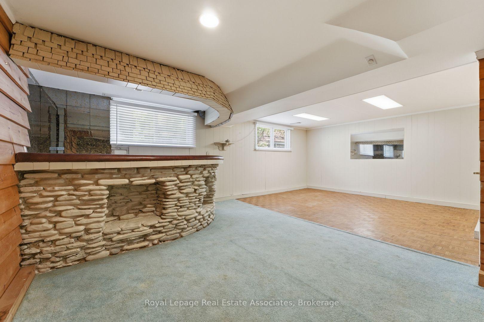Photo 24 of 1069 Alexandra Avenue, Mississauga, Lakeview — HOMEH