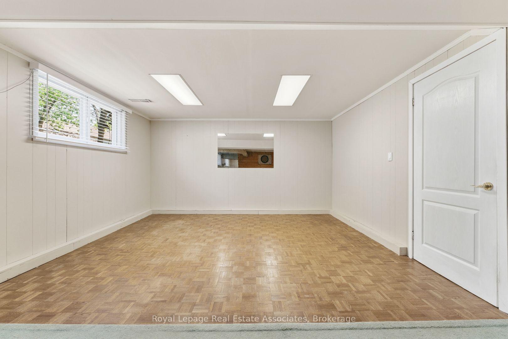 Photo 27 of 1069 Alexandra Avenue, Mississauga, Lakeview — HOMEH