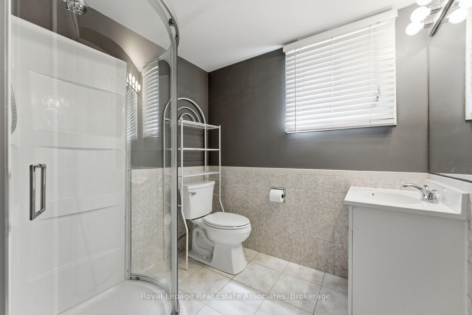 Photo 28 of 1069 Alexandra Avenue, Mississauga, Lakeview — HOMEH