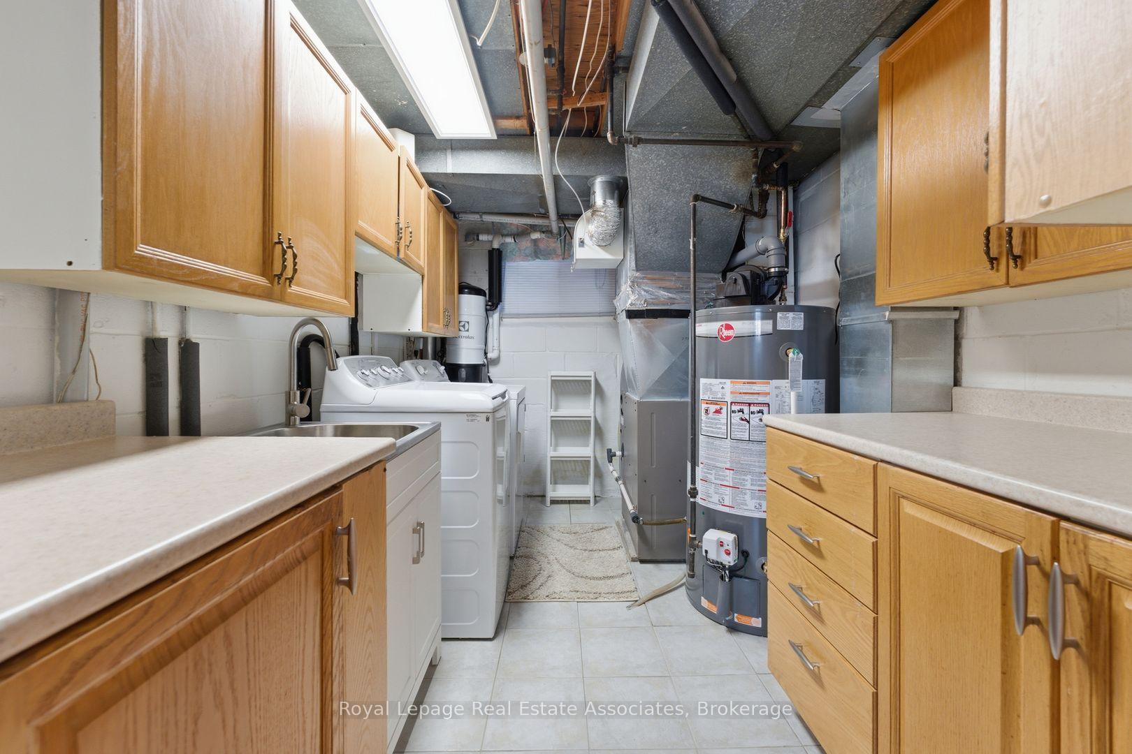 Photo 29 of 1069 Alexandra Avenue, Mississauga, Lakeview — HOMEH