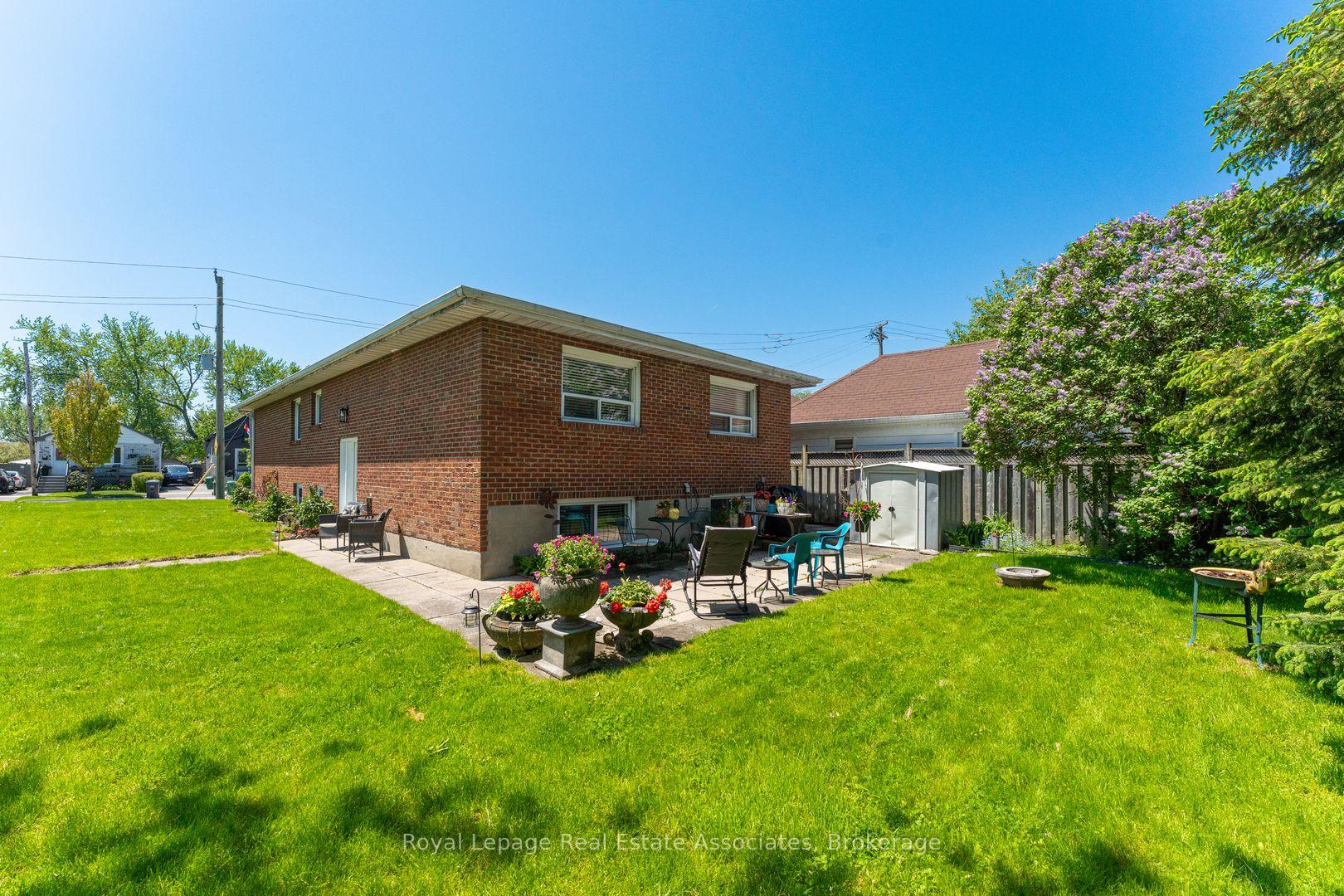Photo 37 of 1069 Alexandra Avenue, Mississauga, Lakeview — HOMEH