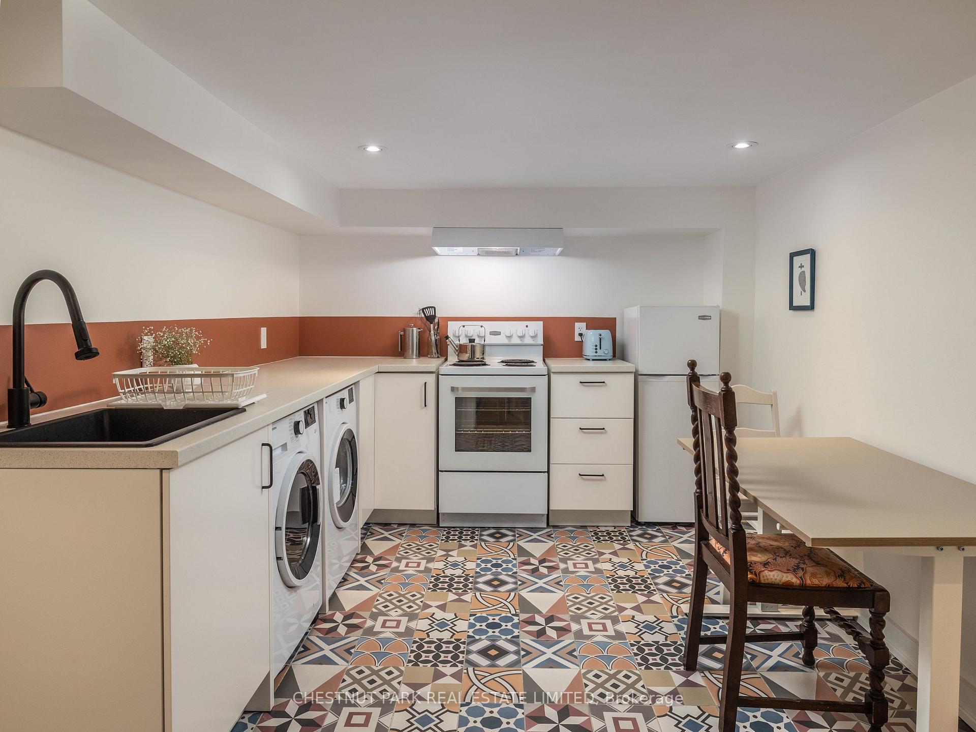 Photo 9 of 1654 Gerrard Street E, Toronto, Woodbine Corridor — HOMEH
