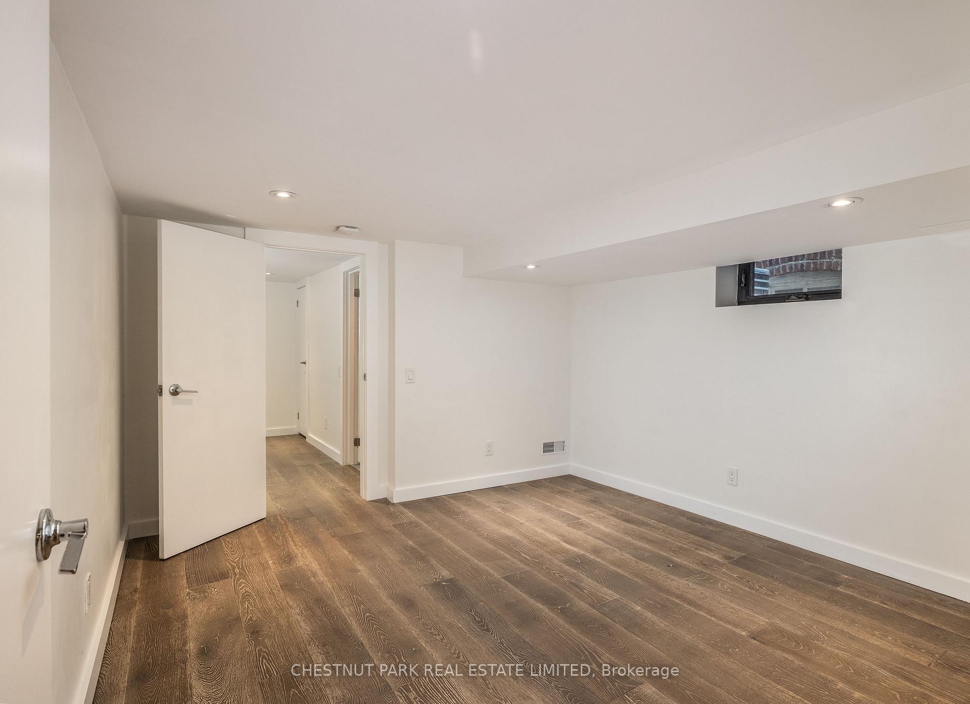 Photo 15 of 1654 Gerrard Street E, Toronto, Woodbine Corridor — HOMEH