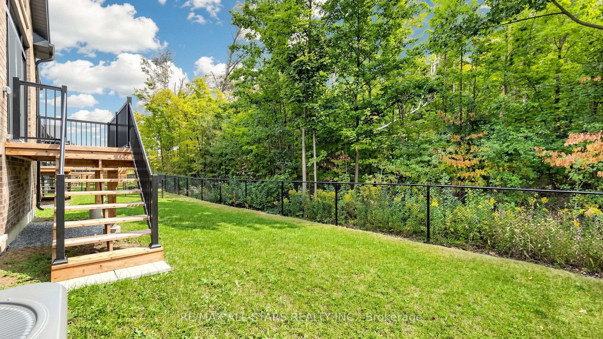 Photo 48 of 1 Lois Torrance Trail, Uxbridge — HOMEH