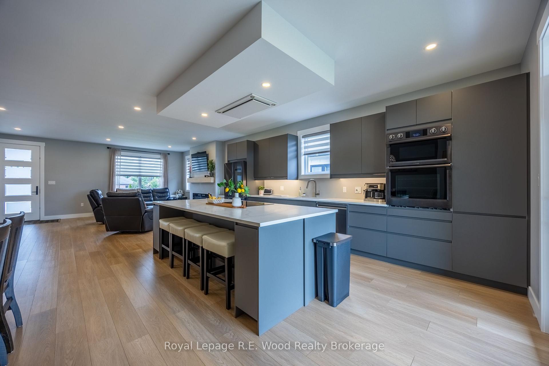 Photo 7 of 7 Sycamore Drive, Tillsonburg — HOMEH