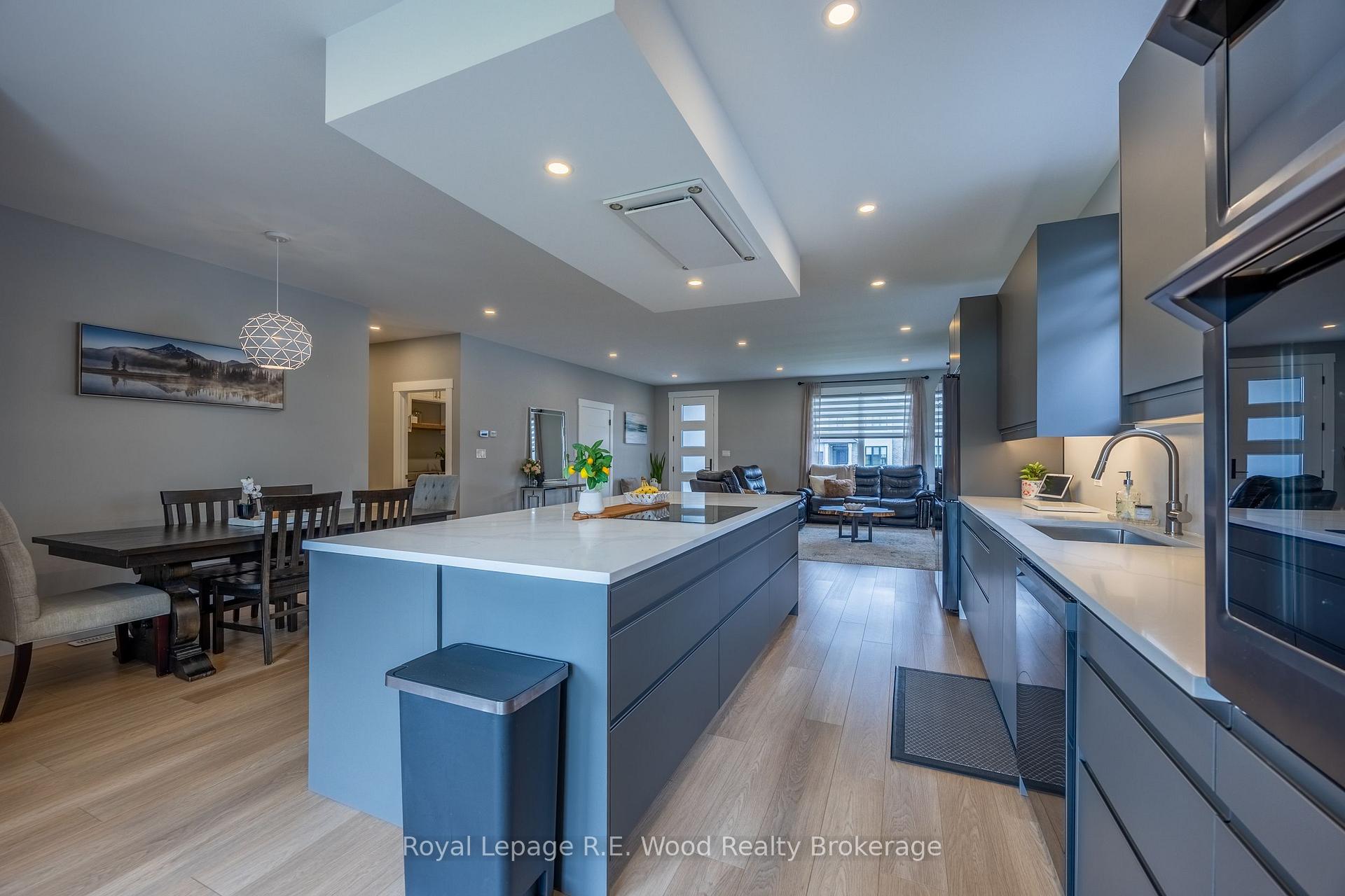 Photo 8 of 7 Sycamore Drive, Tillsonburg — HOMEH