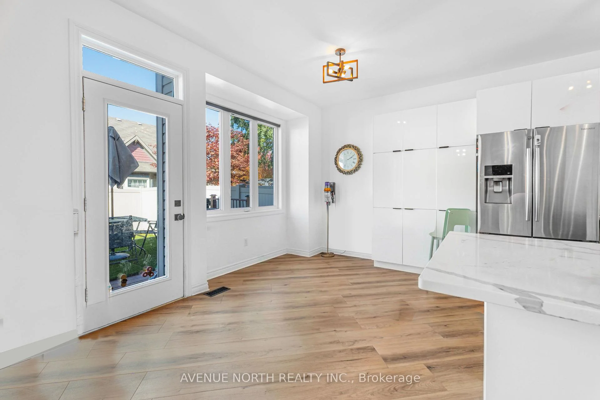 Photo 11 of 2607 Fallingwater Circle, Ottawa, Barrhaven - Half Moon Bay — HOMEH