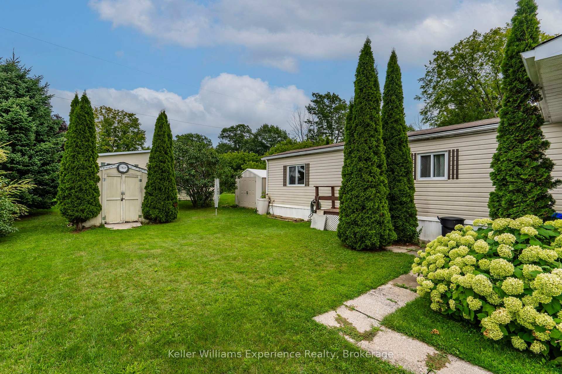 Photo 25 of 45 Northland Drive, Midland — HOMEH