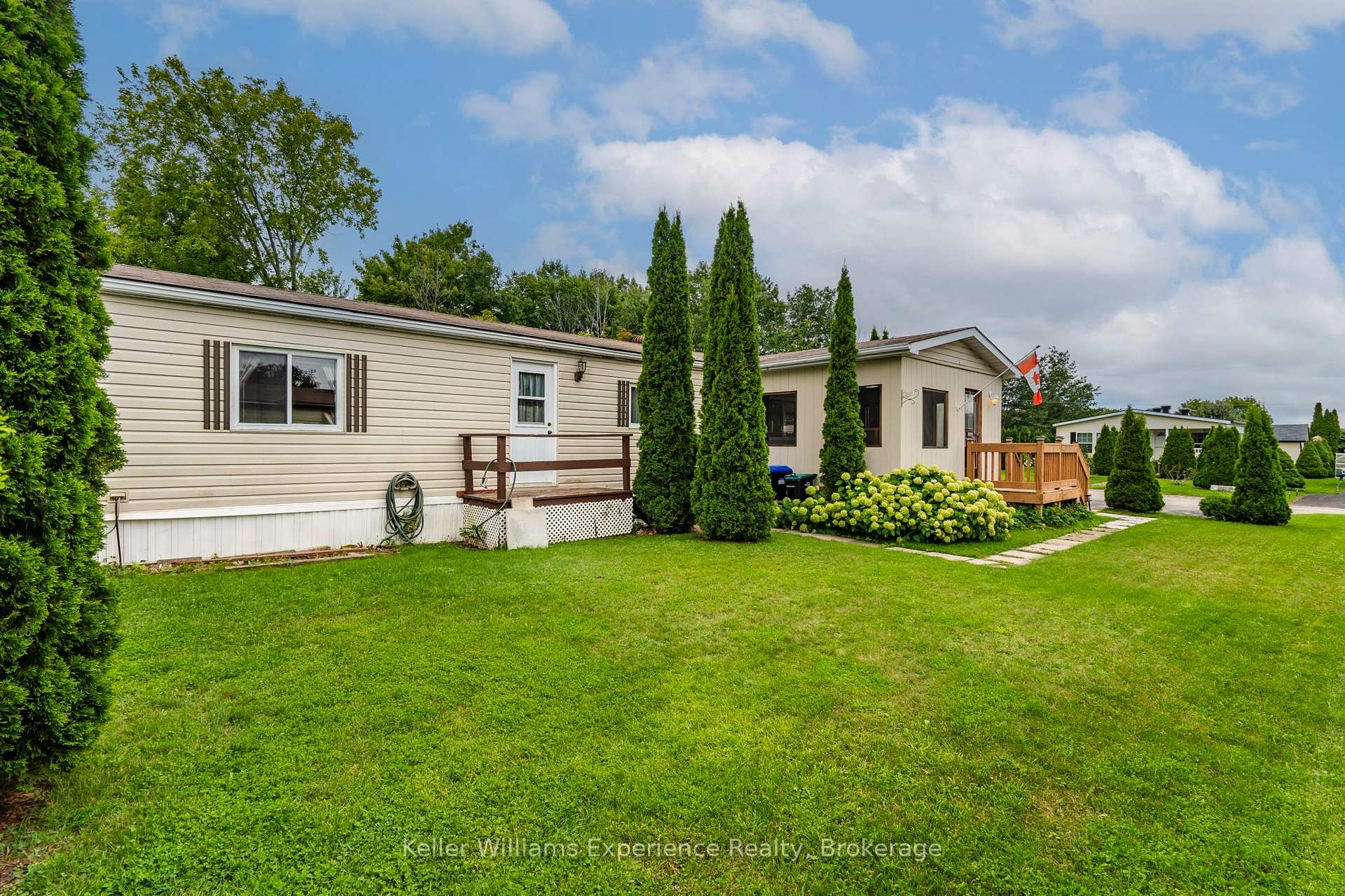 Photo 27 of 45 Northland Drive, Midland — HOMEH