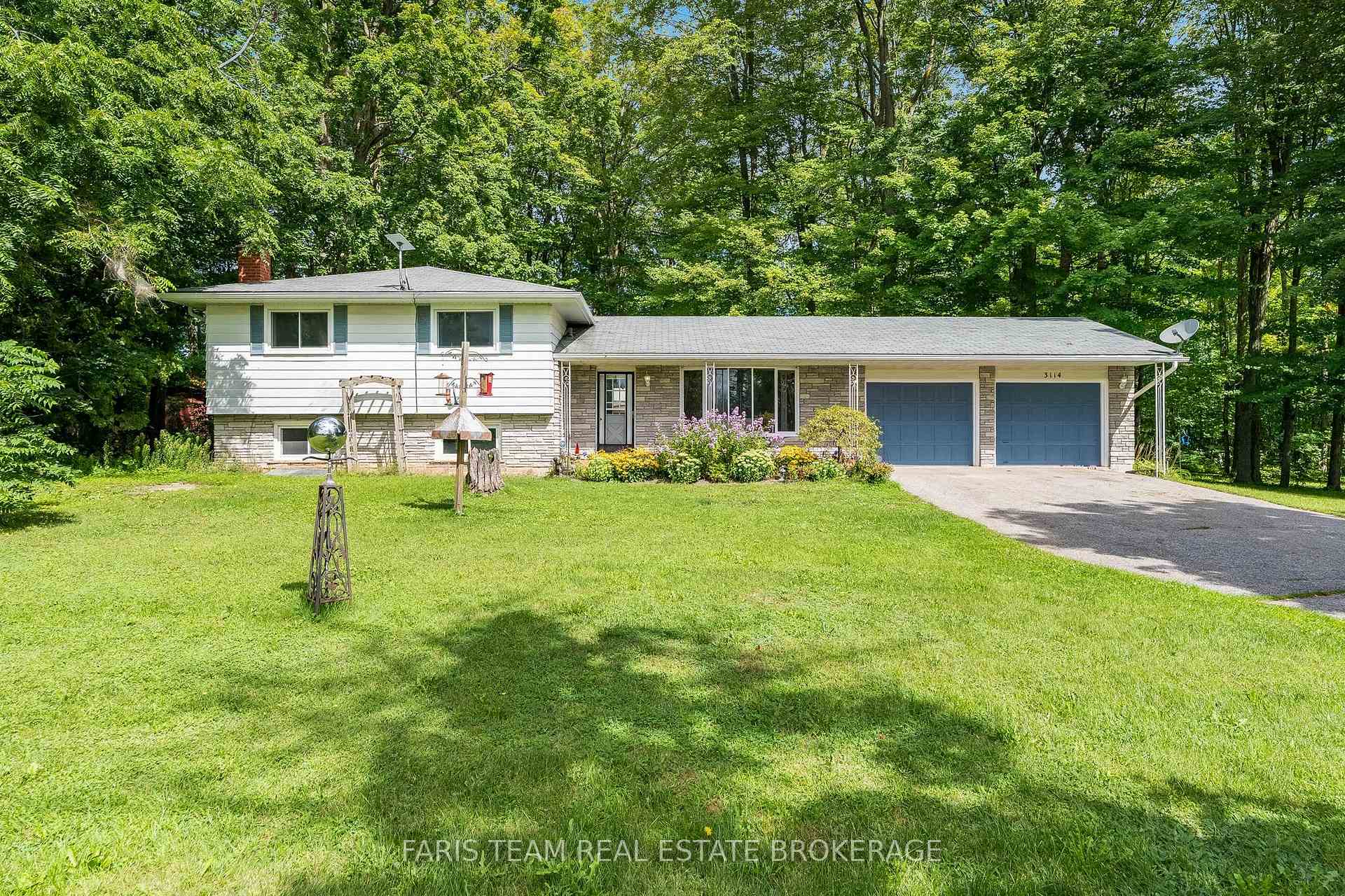 Photo of 3114 Innisfil Beach Road